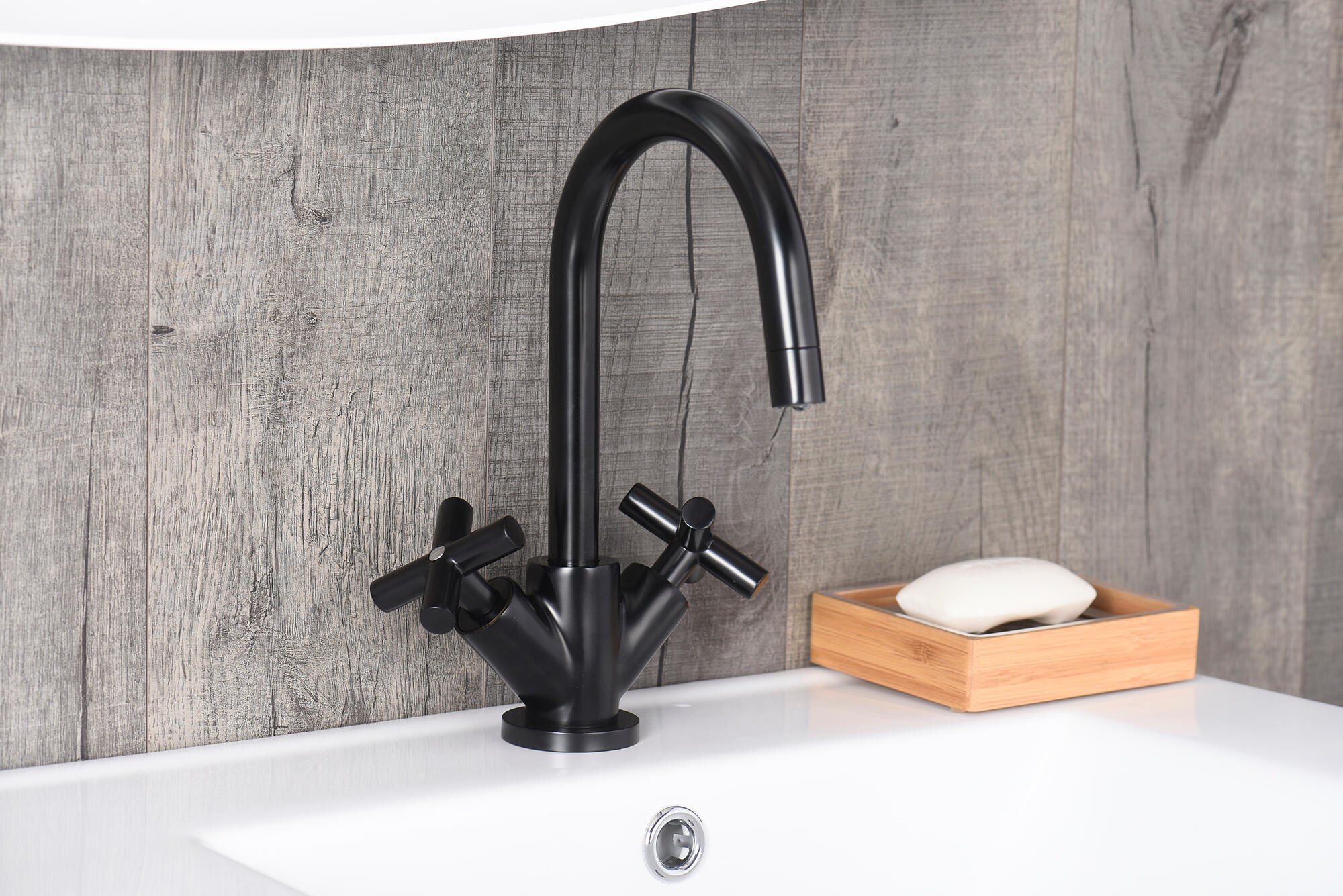 Torneira para lavatório cano alto bicomando preto mate Sensea Nosu - 10