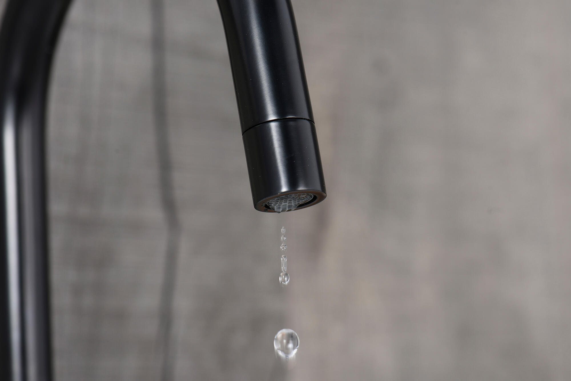 Torneira para lavatório cano alto bicomando preto mate Sensea Nosu - 15