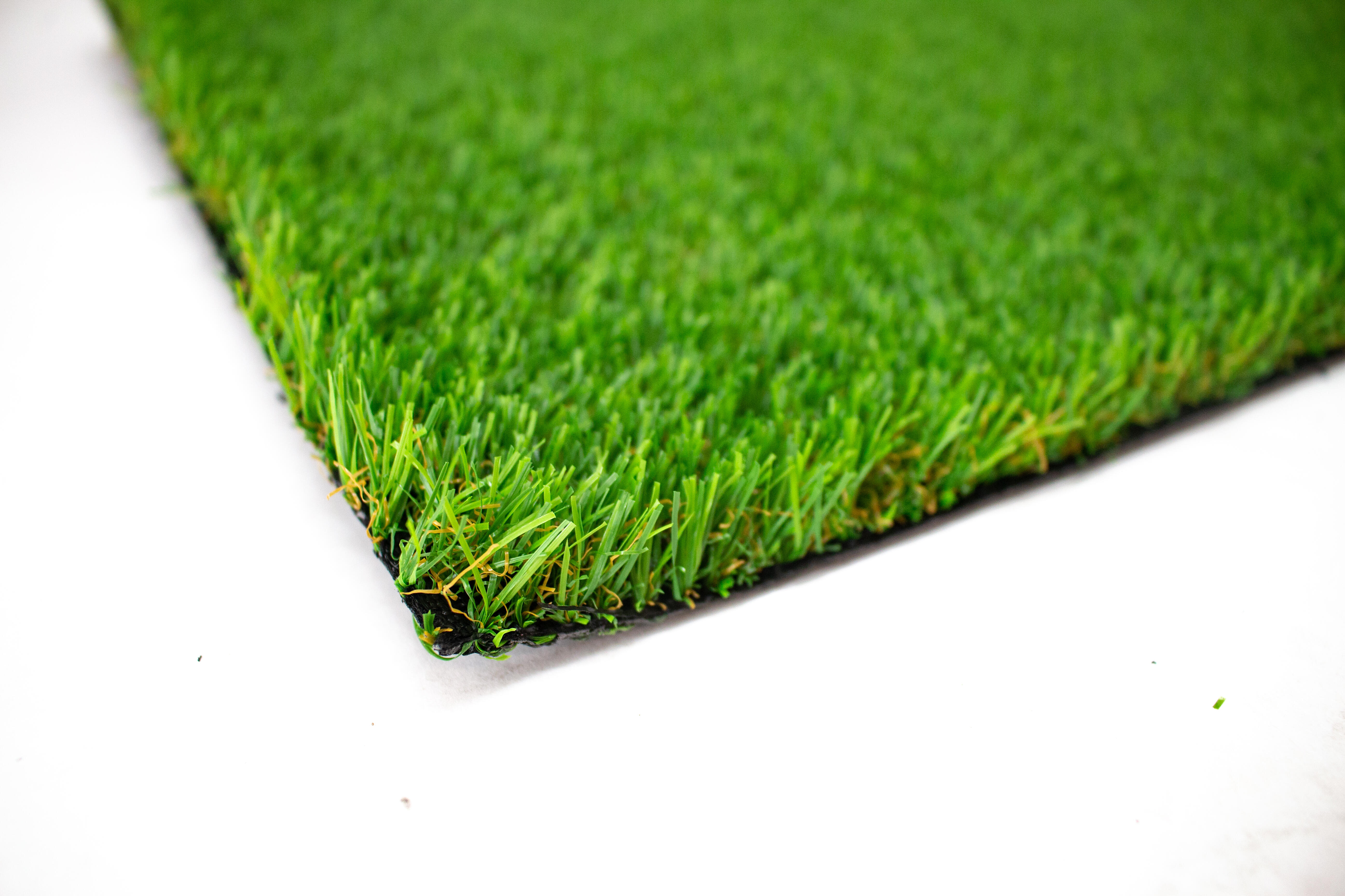 Rollo de Césped artificial XAMANEK Cadiz 2x3m de 20 mm de altura de fibras y 17850 puntadas m2 - 9