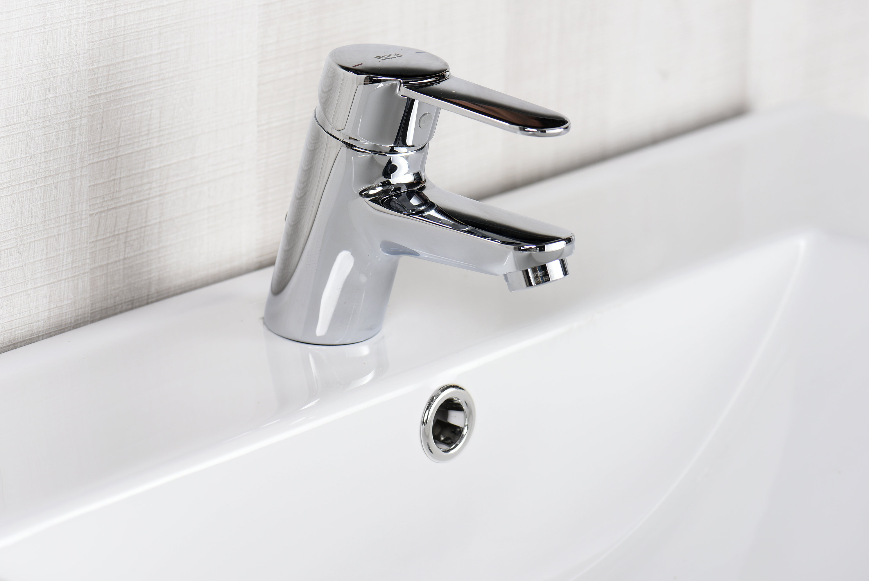 Torneira de lavatório monocomando cromado Roca Mitos - 4