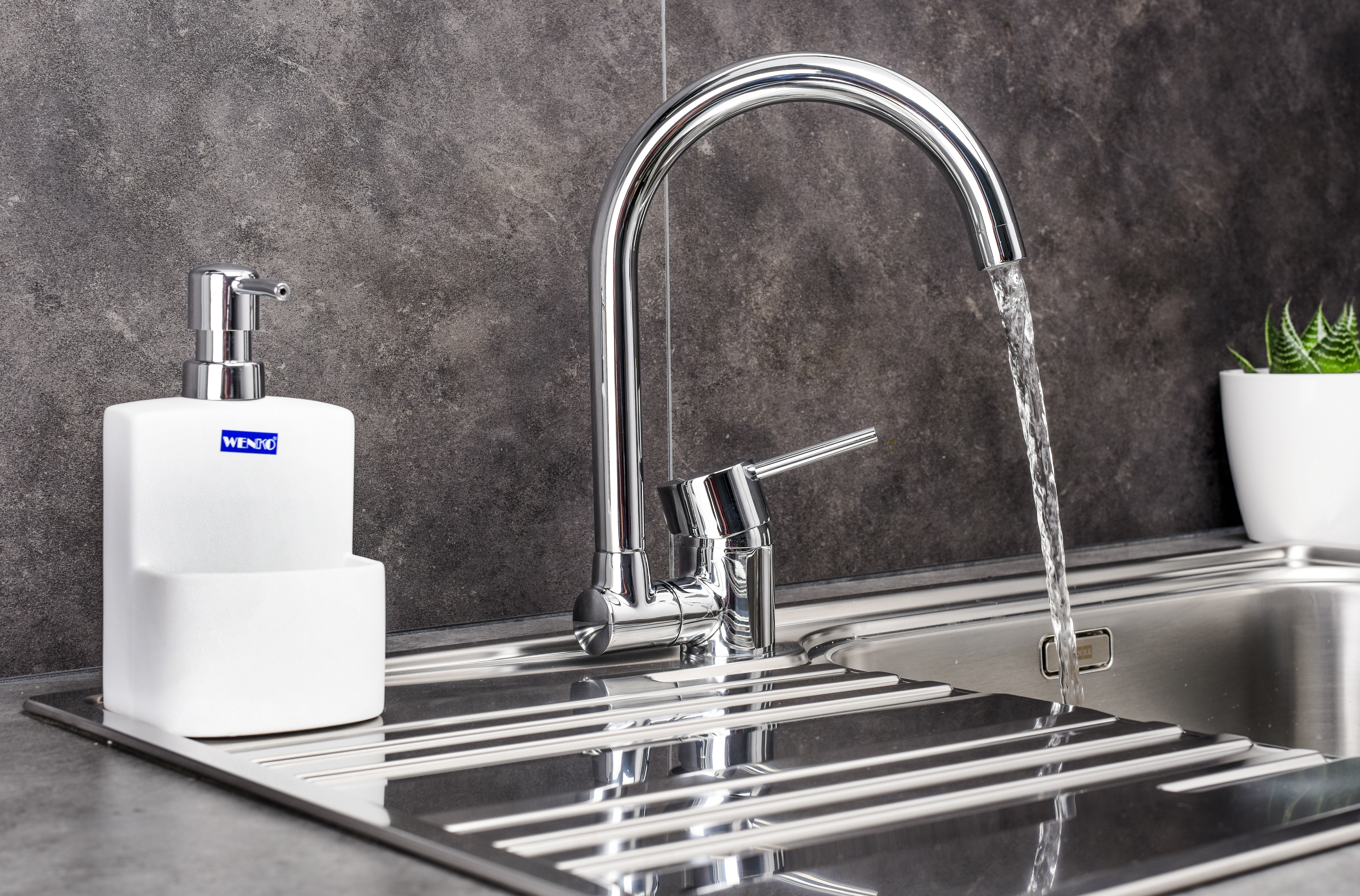 Torneira de bancada rebatível cromada Delinia Janine - 12