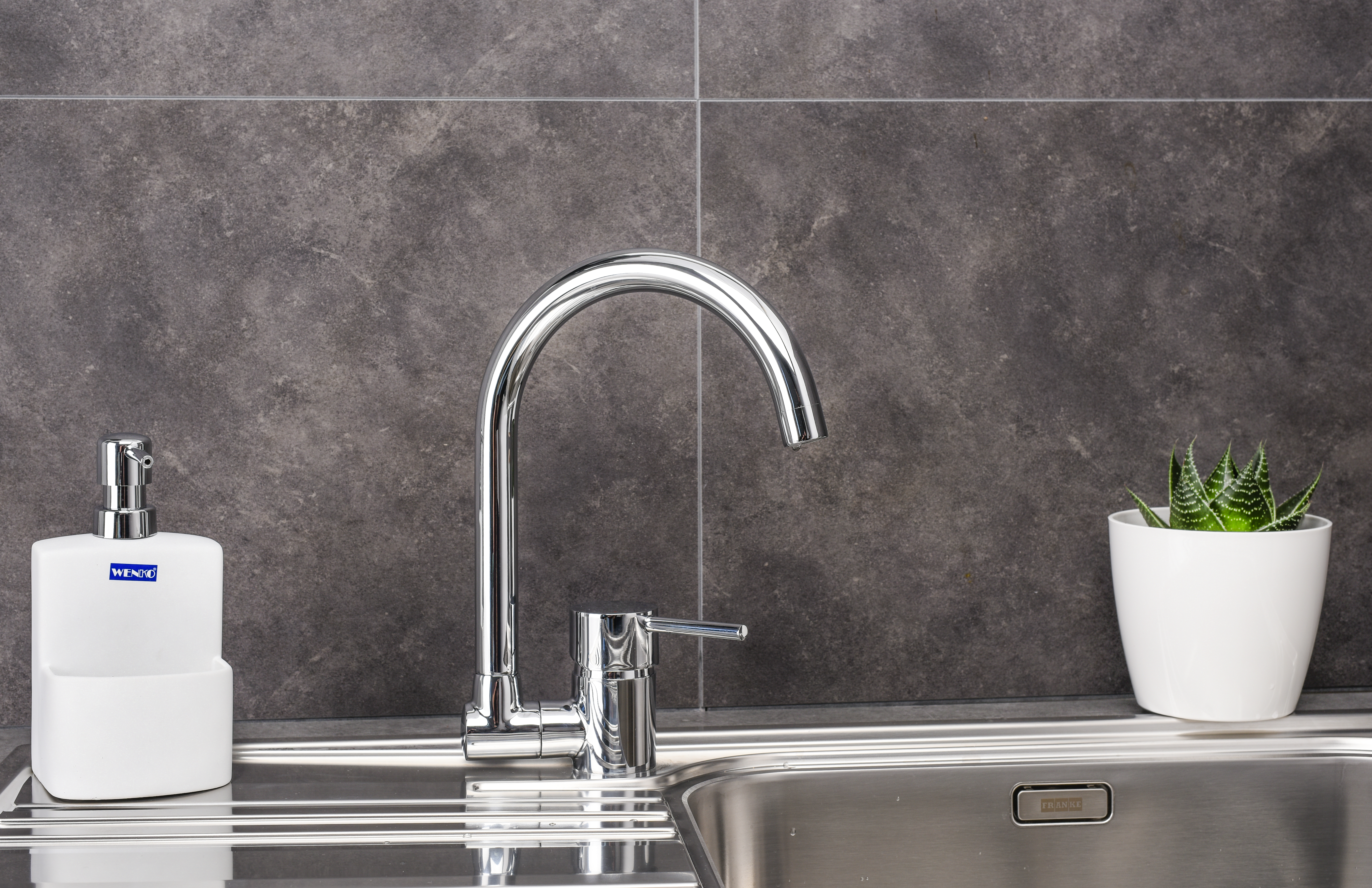 Torneira de bancada rebatível cromada Delinia Janine - 11