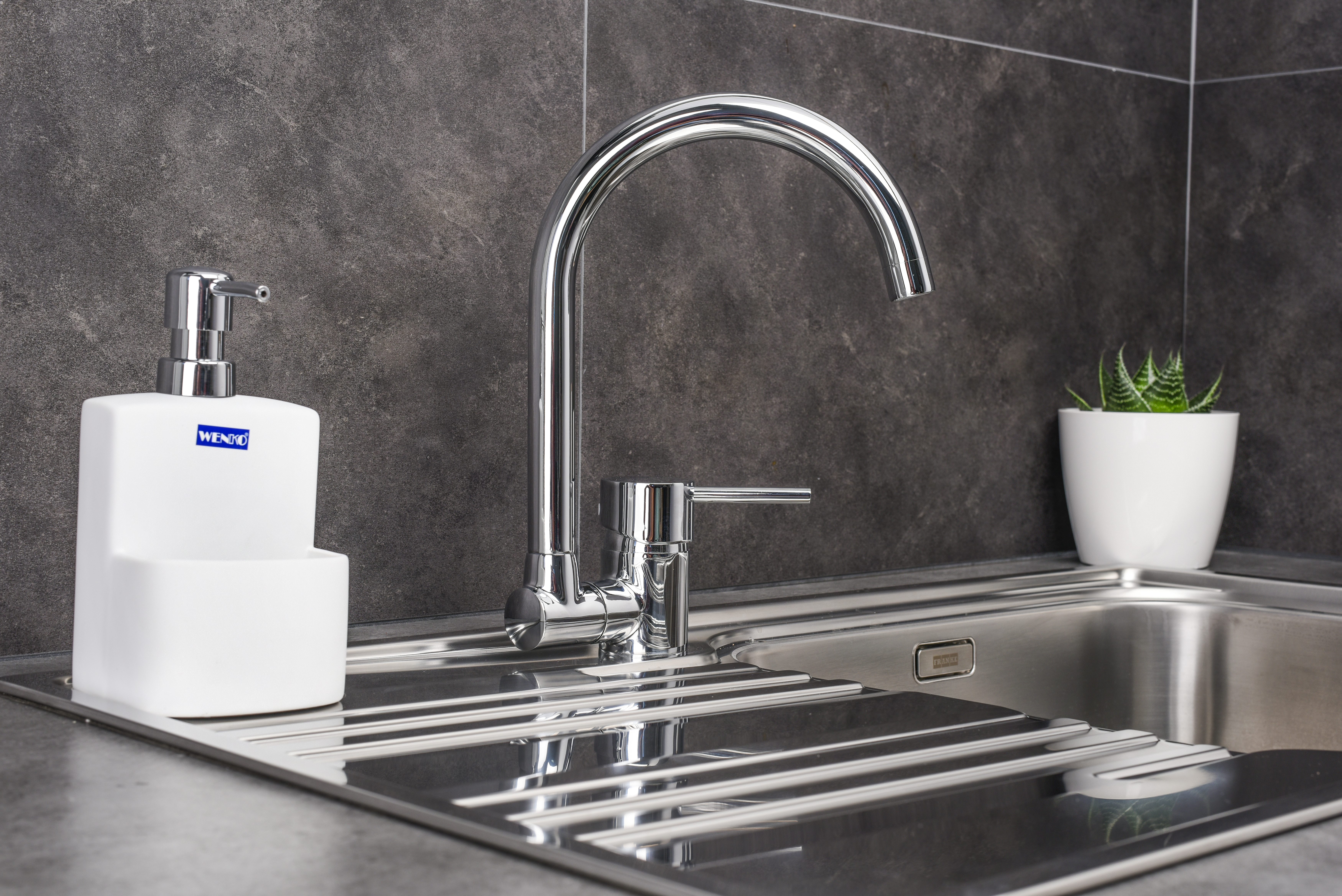 Torneira de bancada rebatível cromada Delinia Janine - 8