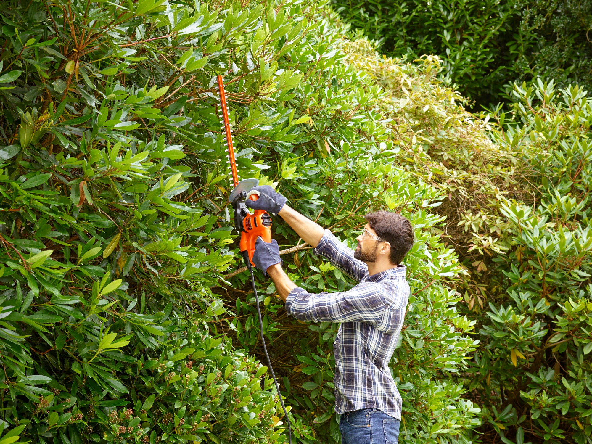 Corta-sebes elétrico BLACK + DECKER BEHT201-QS - 9
