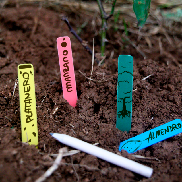 25 etiquetas CORES 10CM LÁPIZ