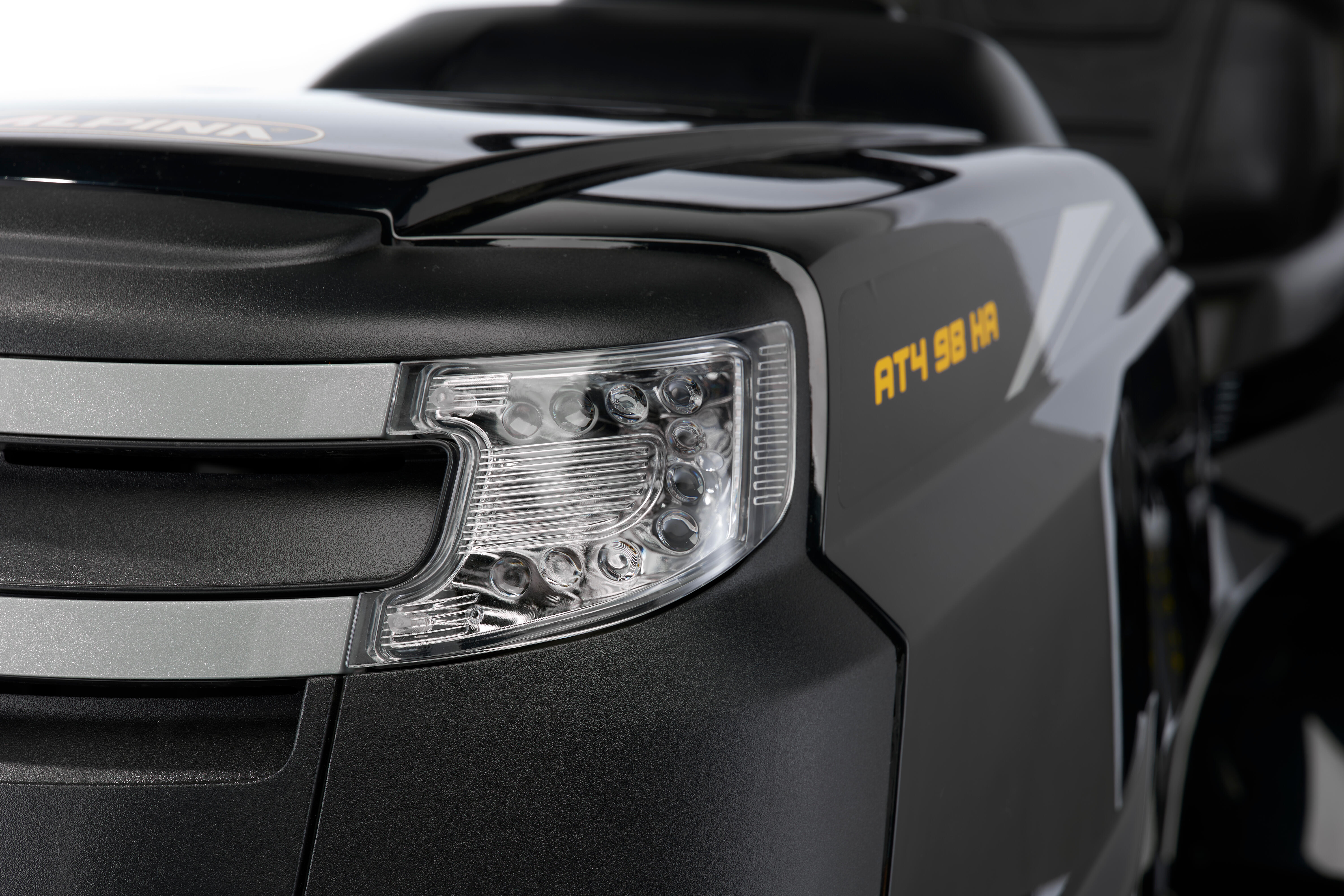 Tractor ALPINA AT4 98 HA 432 cc 98 cm ancho de corte - 11