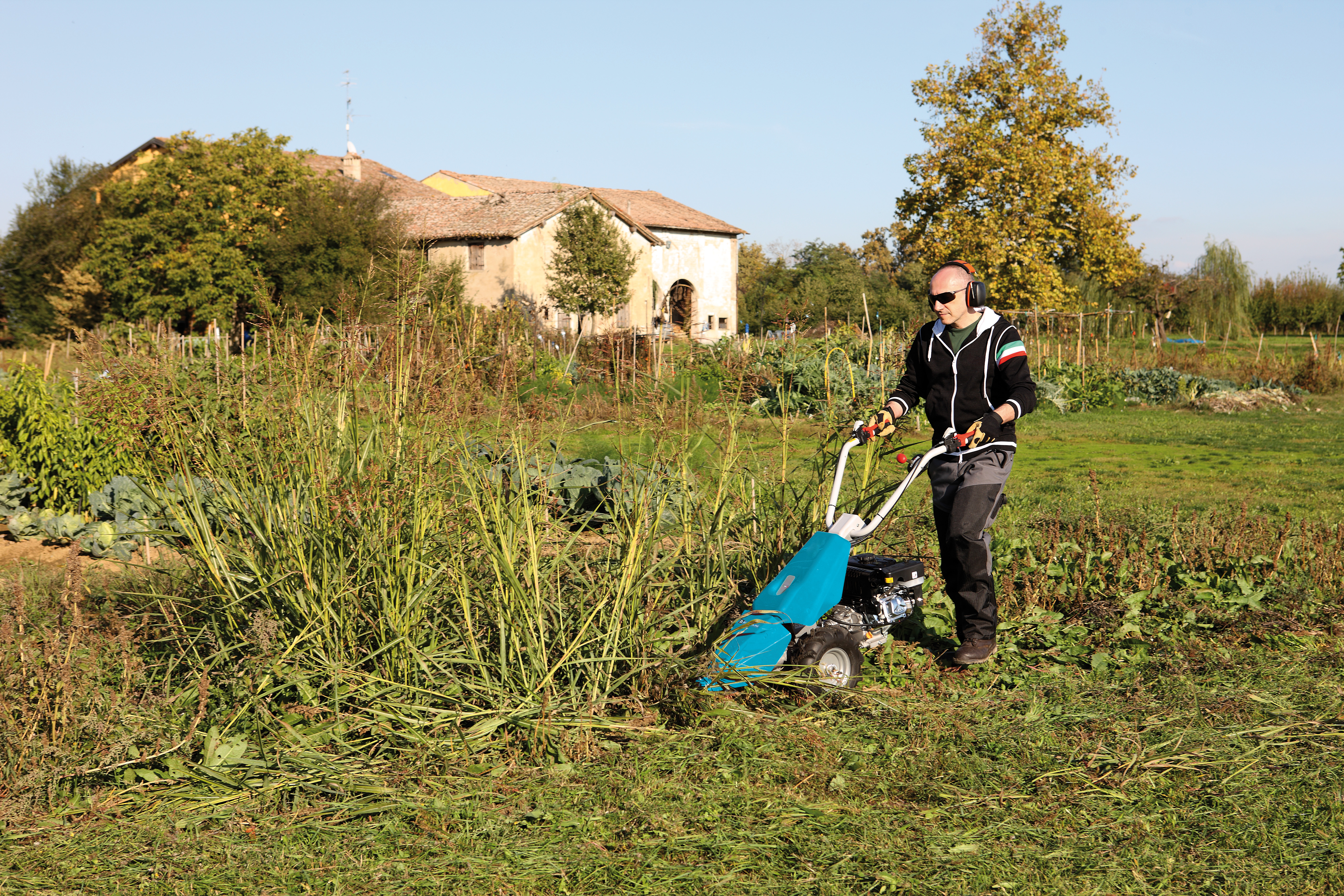 Motosegadora BERTOLINI BT110 128 cc 92 cm ancho de corte - 11