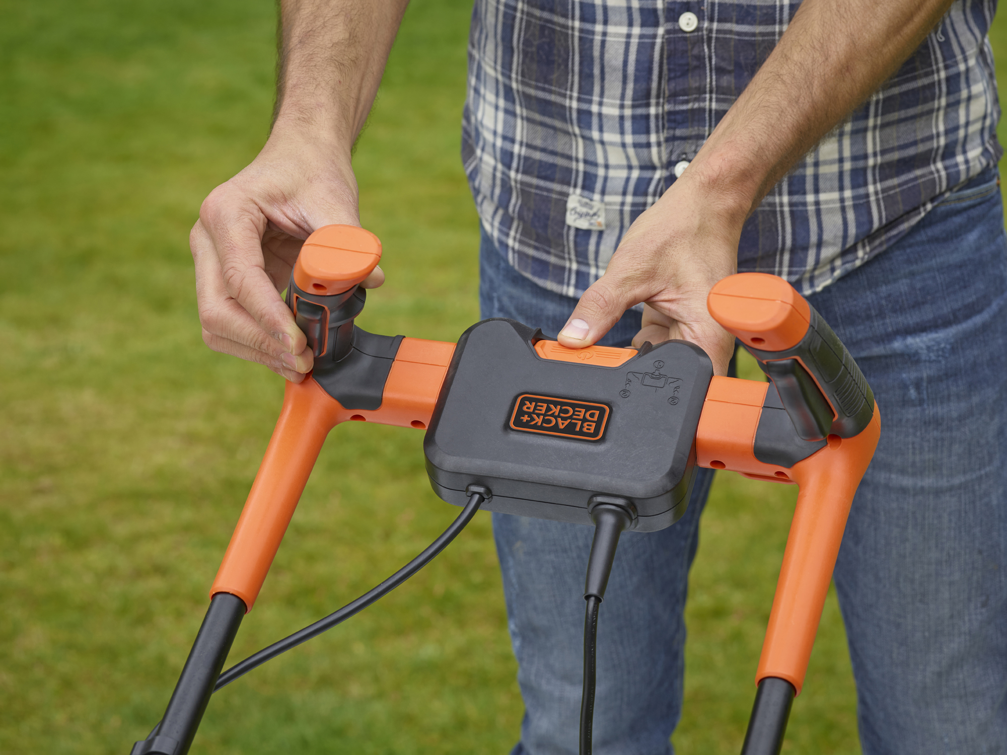 Corta-relva elétrico BLACK + DECKER BEMW471BH-QS - 8