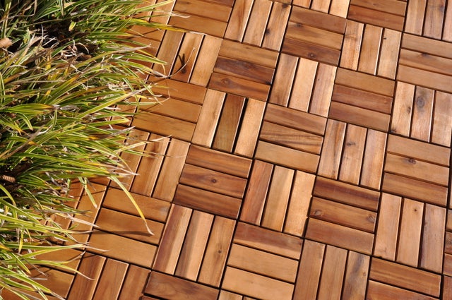 Piastrella a incastro in legno Acacia miele L 30 x L 30 cm x Sp. 25 mm