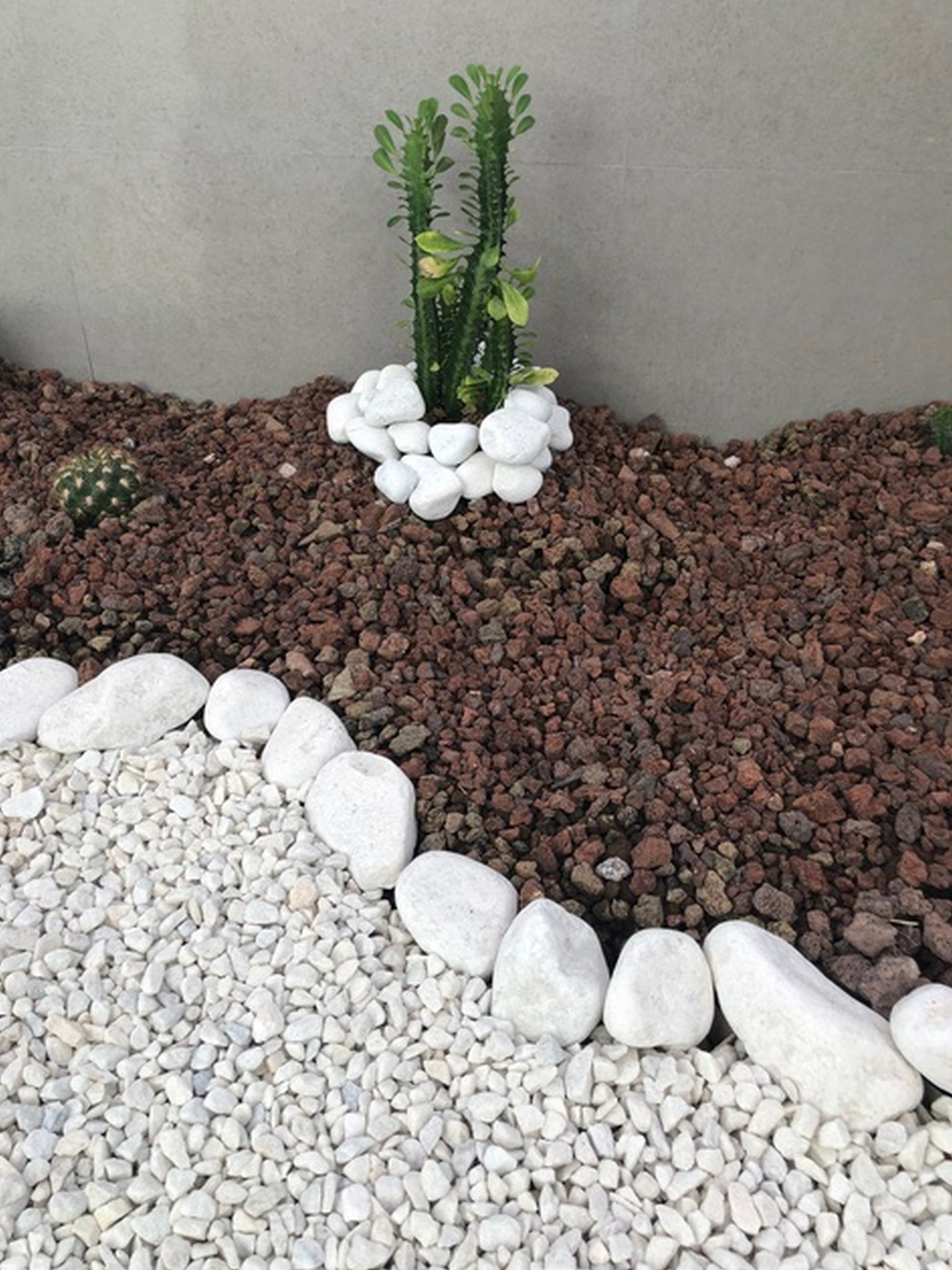 Saco de piedra calcárea rodada Blanco 20 kg 40 y 60 mm - 7