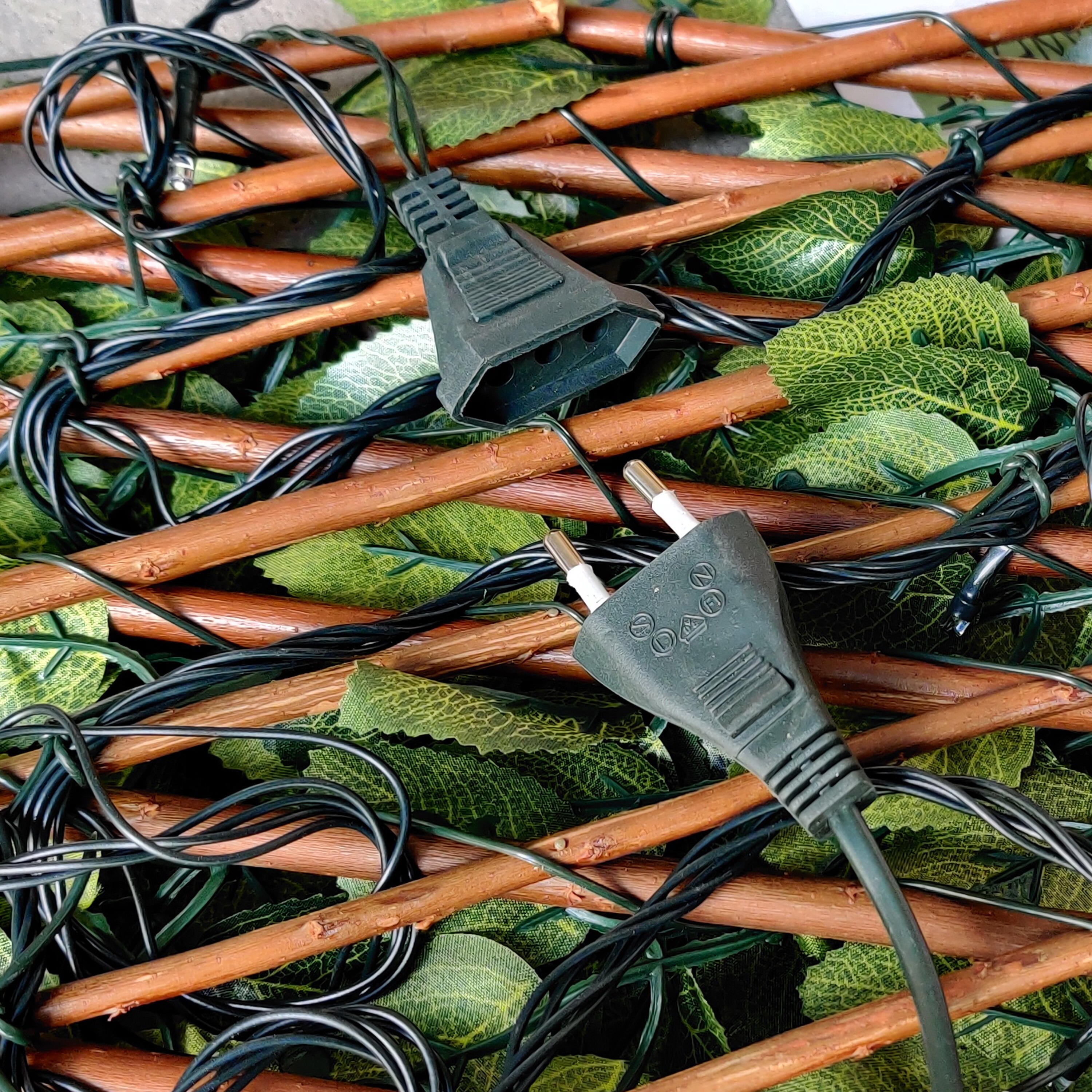 Celosía extensible de poliéster verde Hiedra 70 LED 100x150 cm - 4