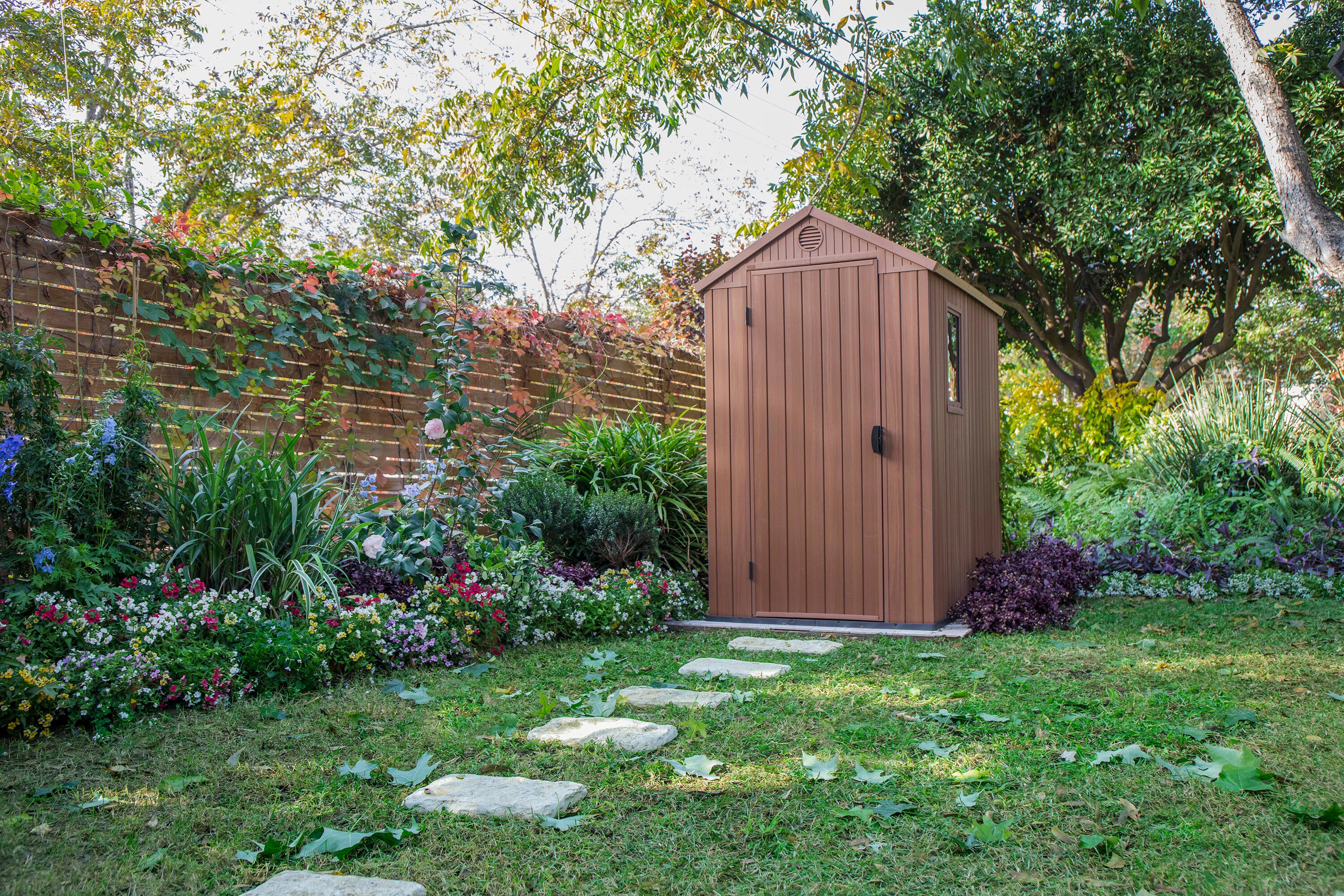 Casetta da giardino KETER Darwin in polipropilene legno con porta battente semplice, superficie interna 1.98 m² e spessore parete 16 mm, con pavimento - 4