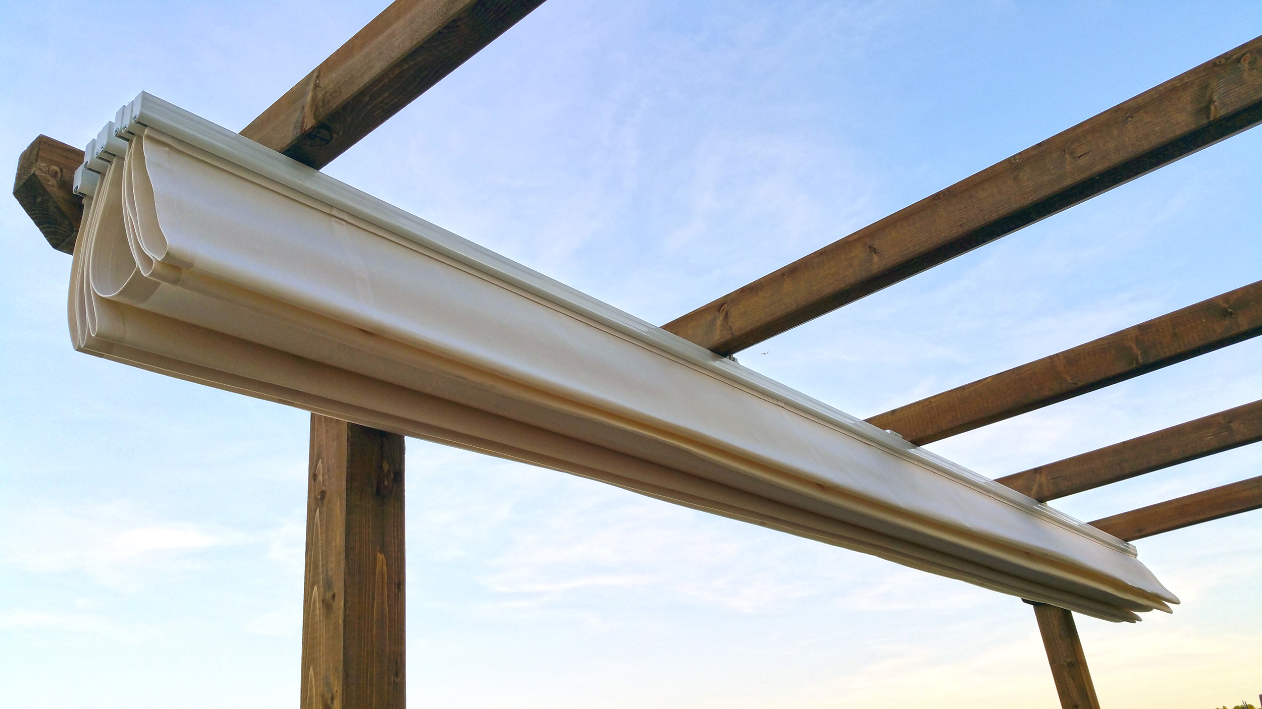 Toldo deslizante de acrílico beige de 400x300 cm - 3