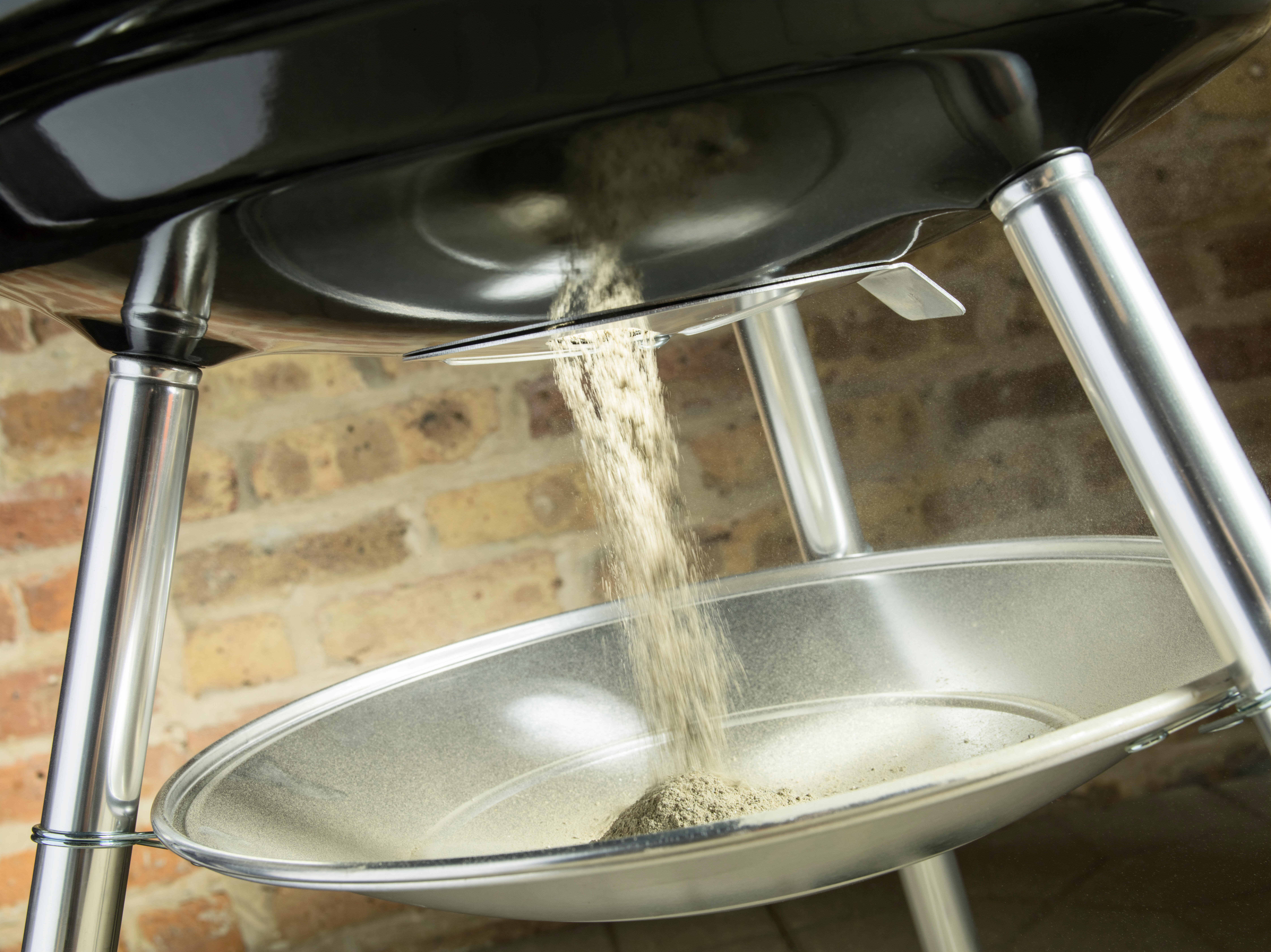 Barbacoa de carbón+ 3kg de briquetas WEBER recomendado para de 6 a 10 comensales - 11