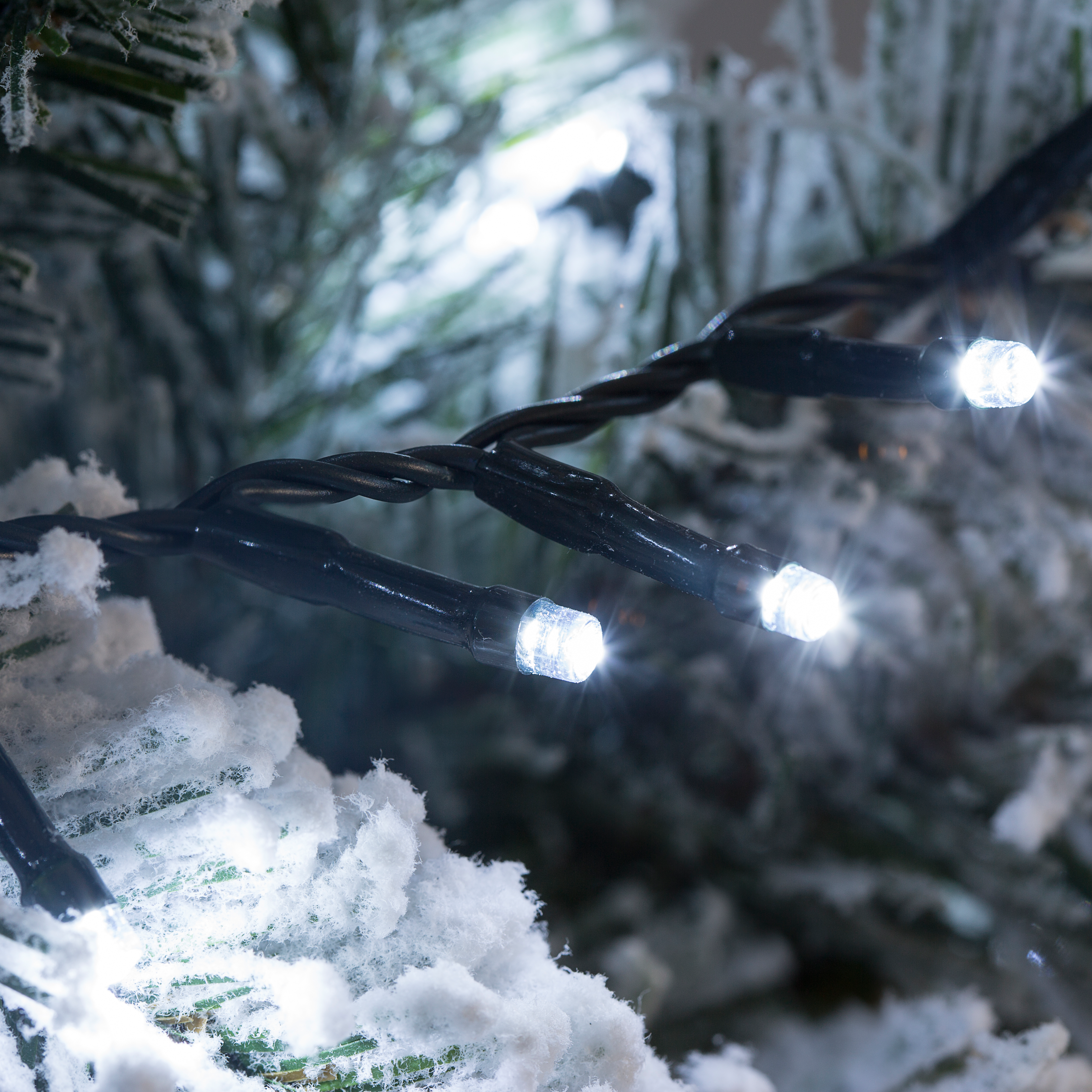 Guirnalda iluminada para árbol de 240 cm con 1000 bombillas LED blanco de 27.50 metros de iluminación para exterior con transformador - 3