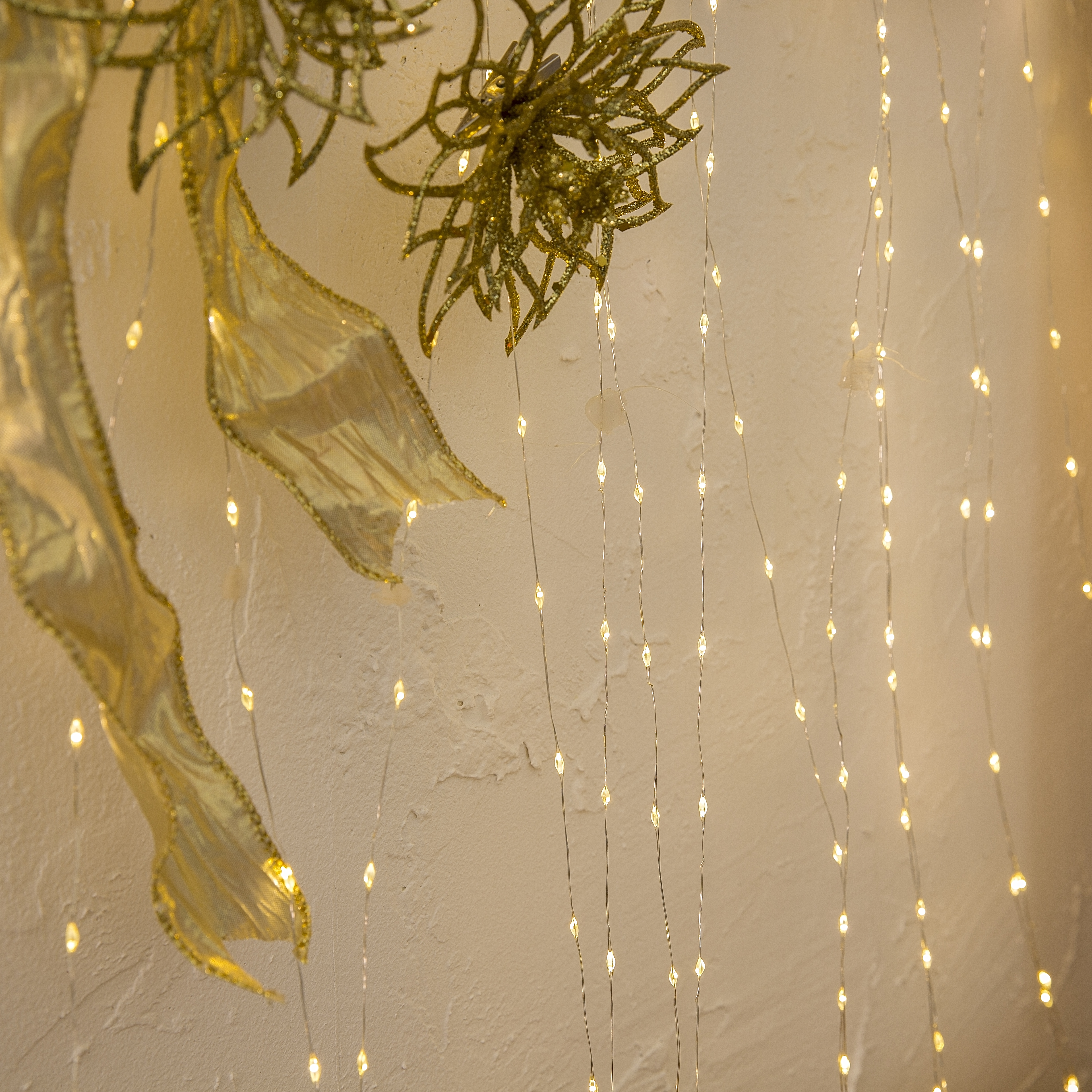 Guirnalda iluminada decorativa con 200 bombillas LED blanco cálido de 10.25 metros de iluminación para exterior a pilas - 8