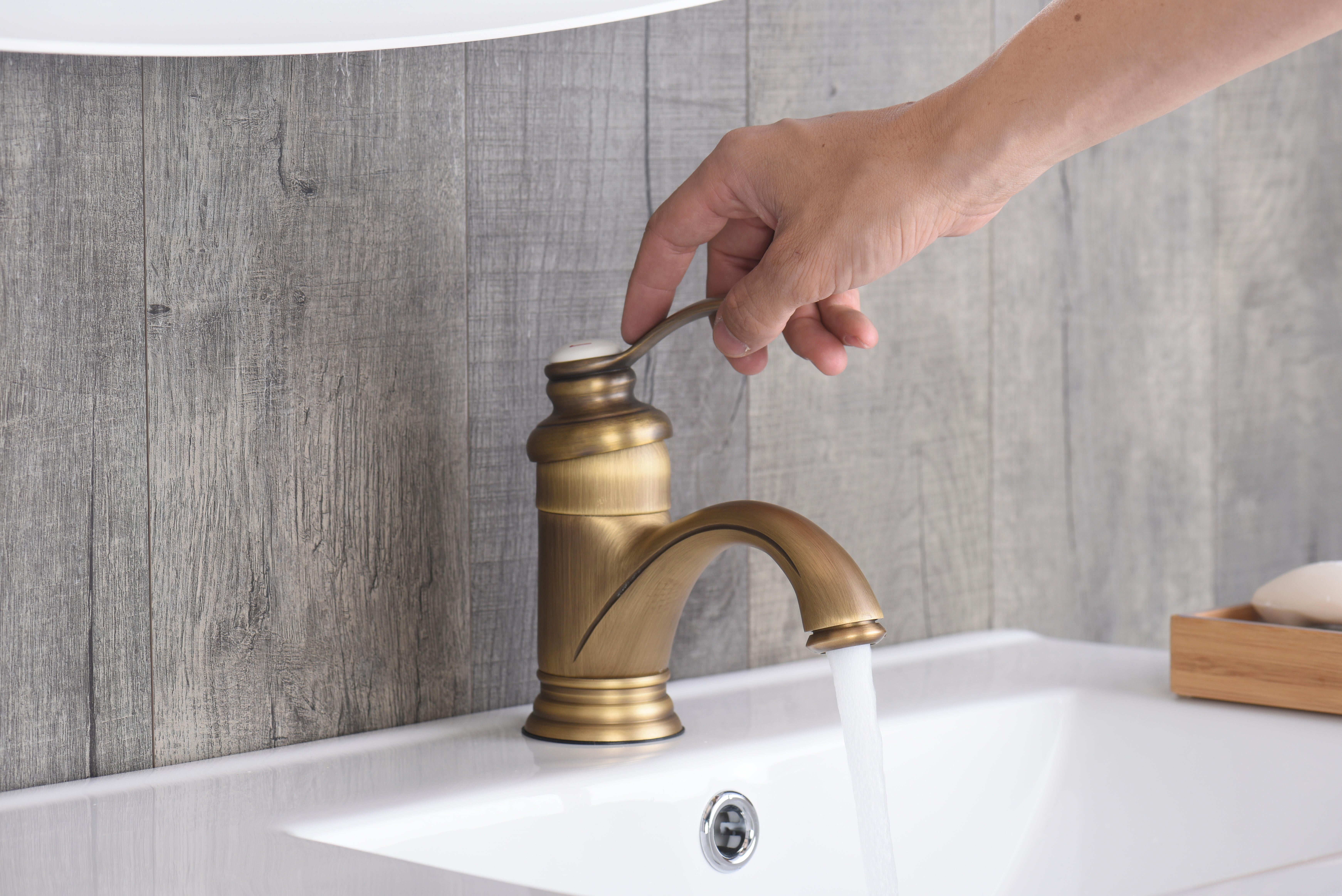 Grifo lavabo edouard rousseau byron bronce