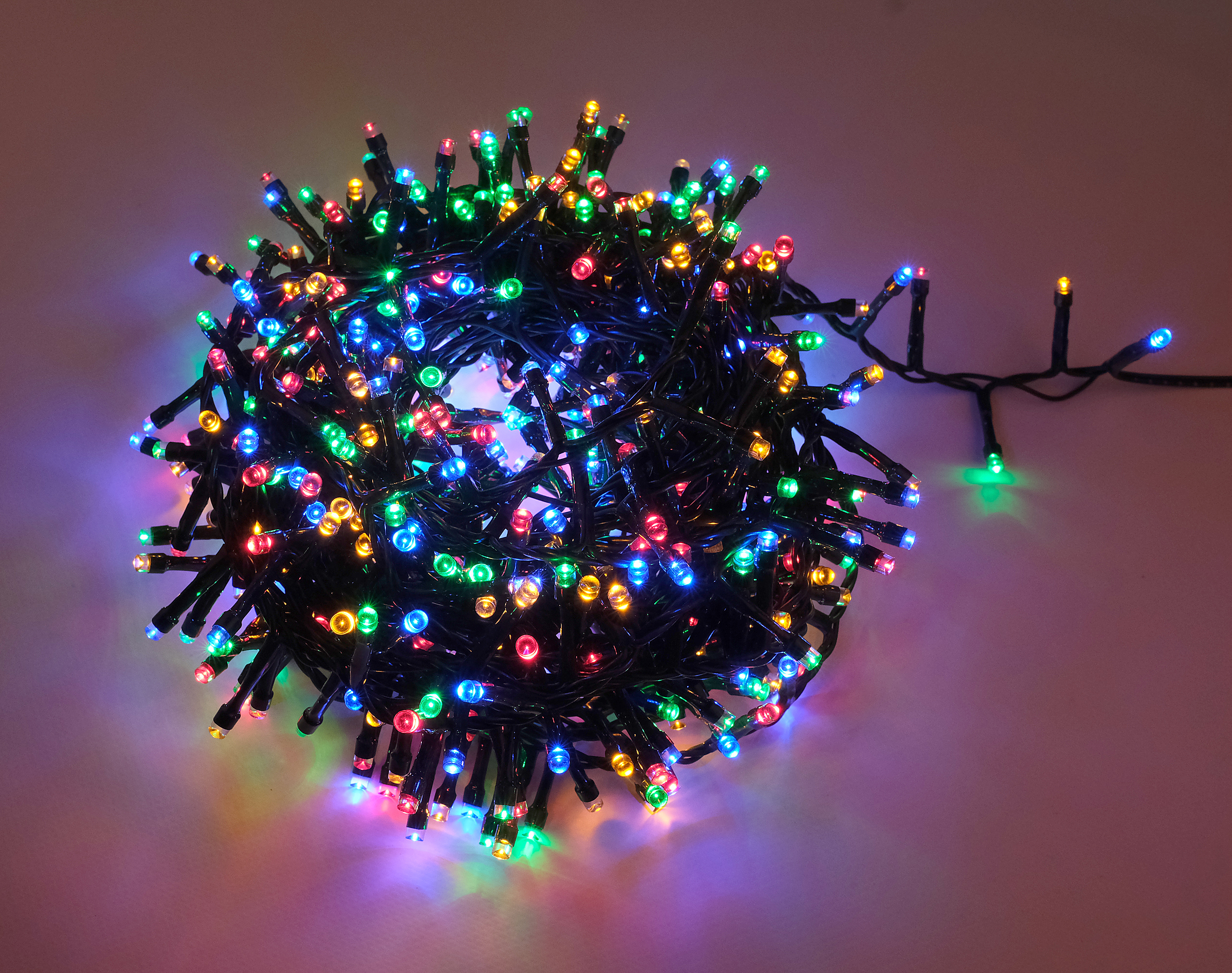 Guirnalda iluminada para árbol de 180 cm con 500 bombillas LED multicolor de 16.00 metros de iluminación para exterior con transformador - 8