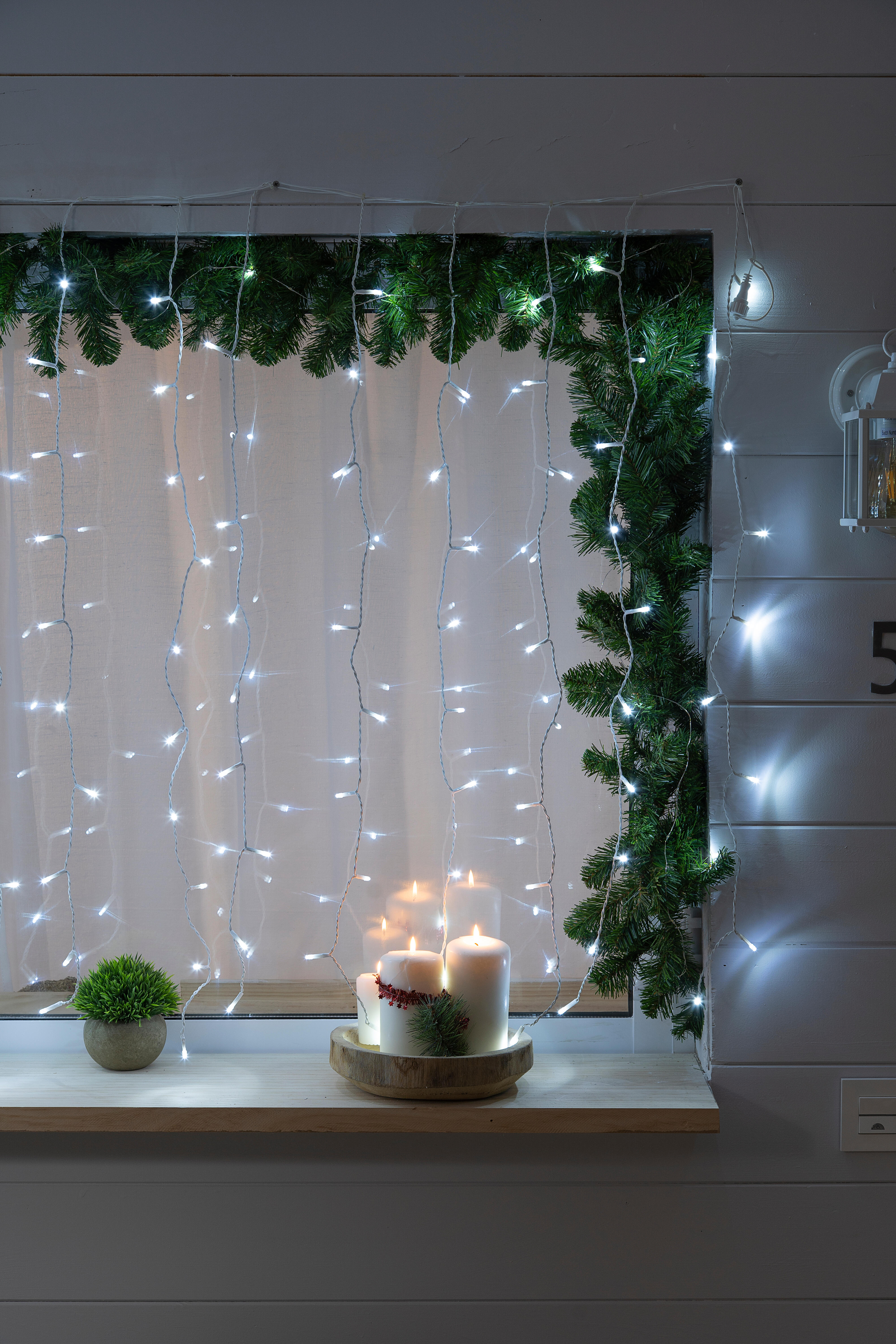 Cortina 200 bombillas LED Blanco frío 200x100 cm - 7