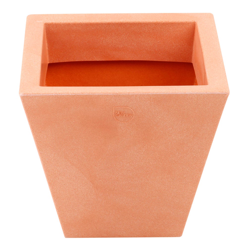 Maceta de polietileno clavel marrón de 30x30x28cm