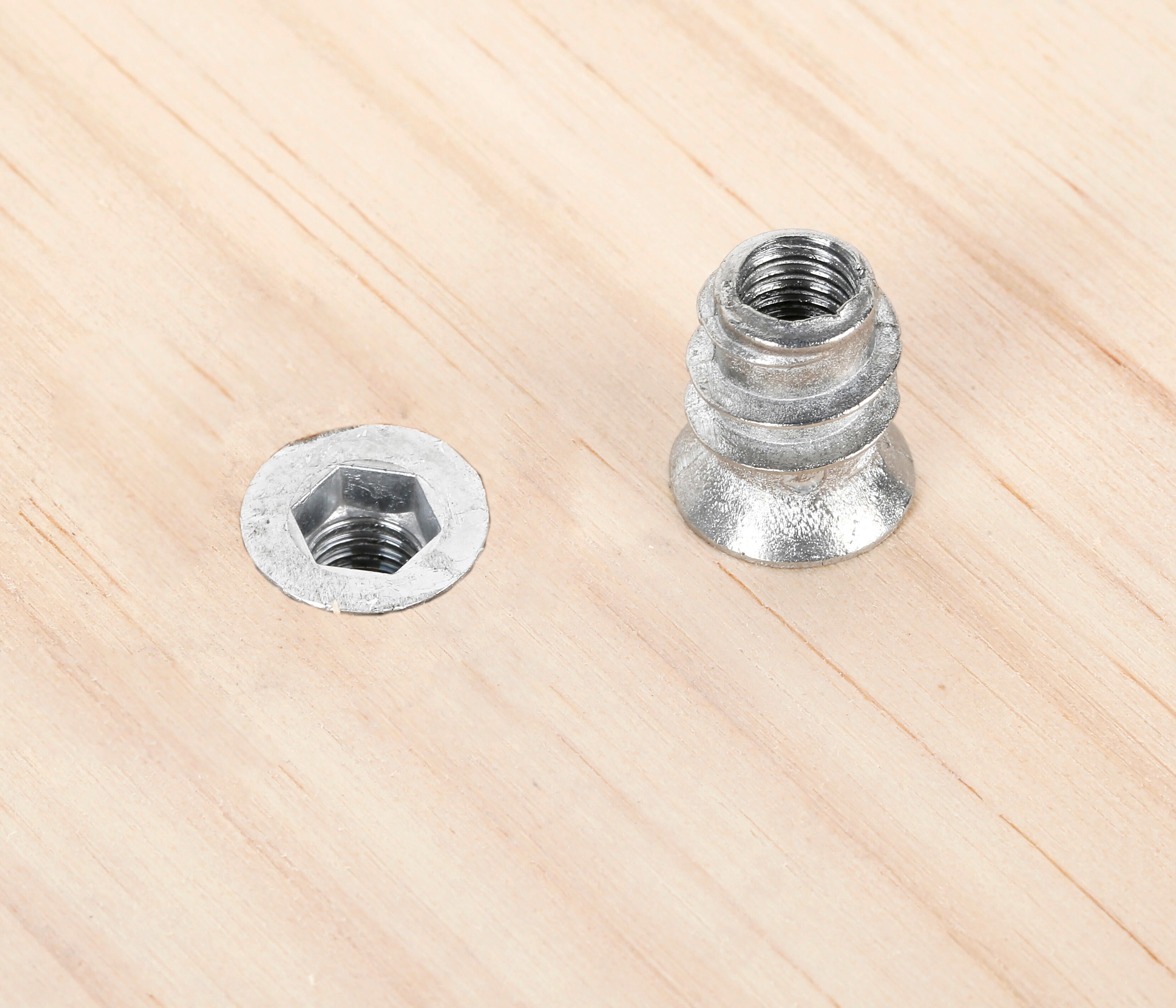 4 porcas de embutir DUPLA ROSCA M8 - 2