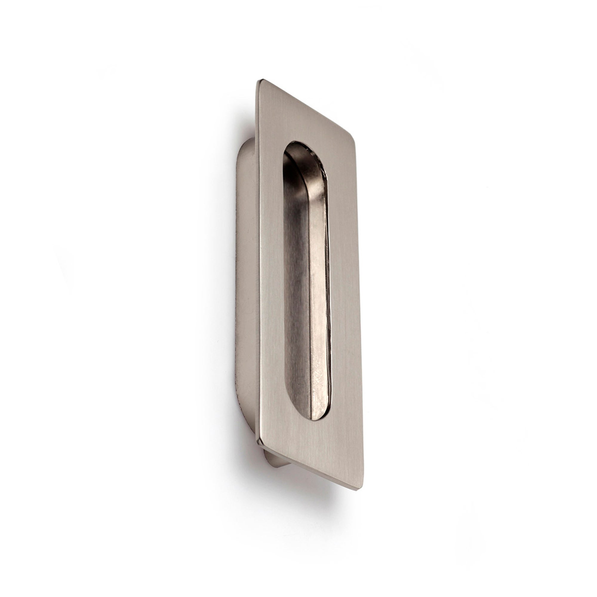 Asa fabricada en zamak níquel satinado, medidas: 108x12 mm