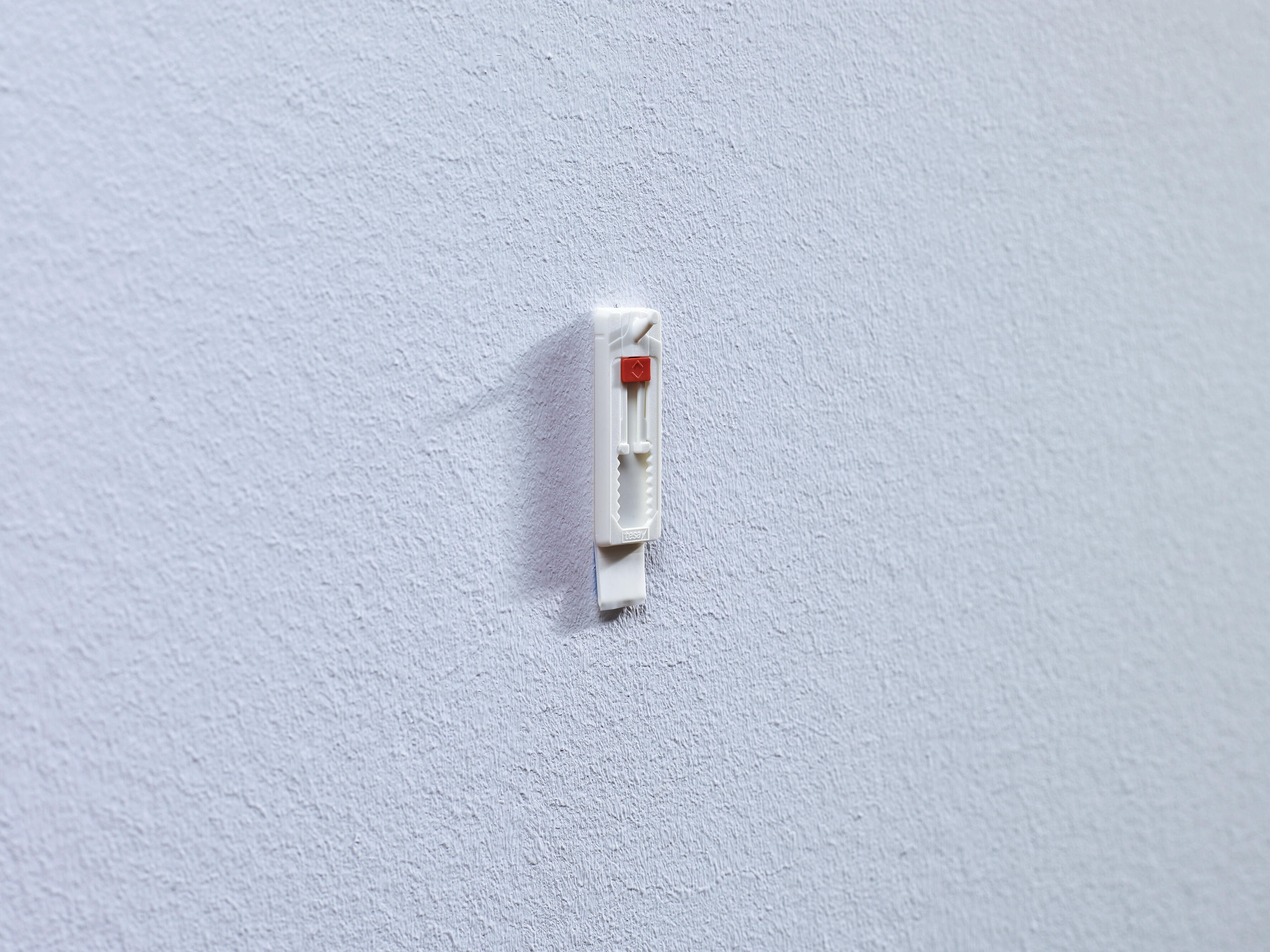 2 Pregos adesivos ajustáveis para paredes pintadas 1 kg Tesa Powerstrips - 15