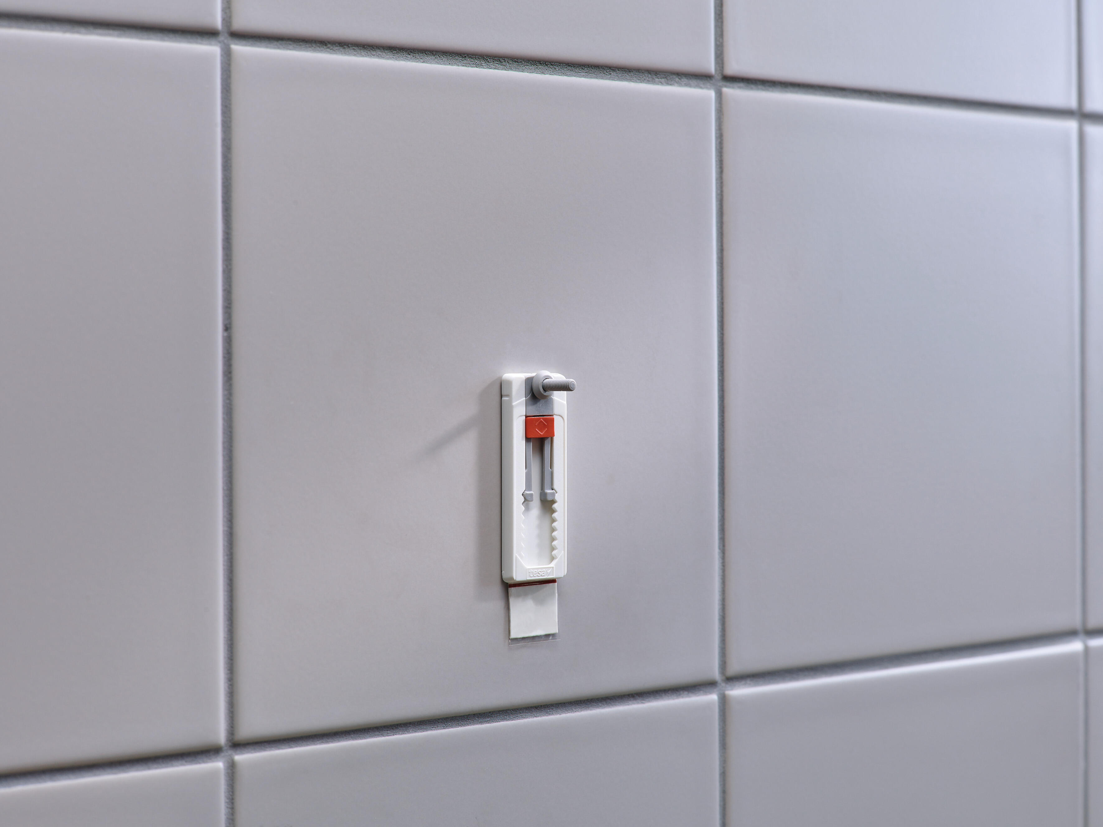 Parafuso adesivo TESA AZULEJO 3KG - 9