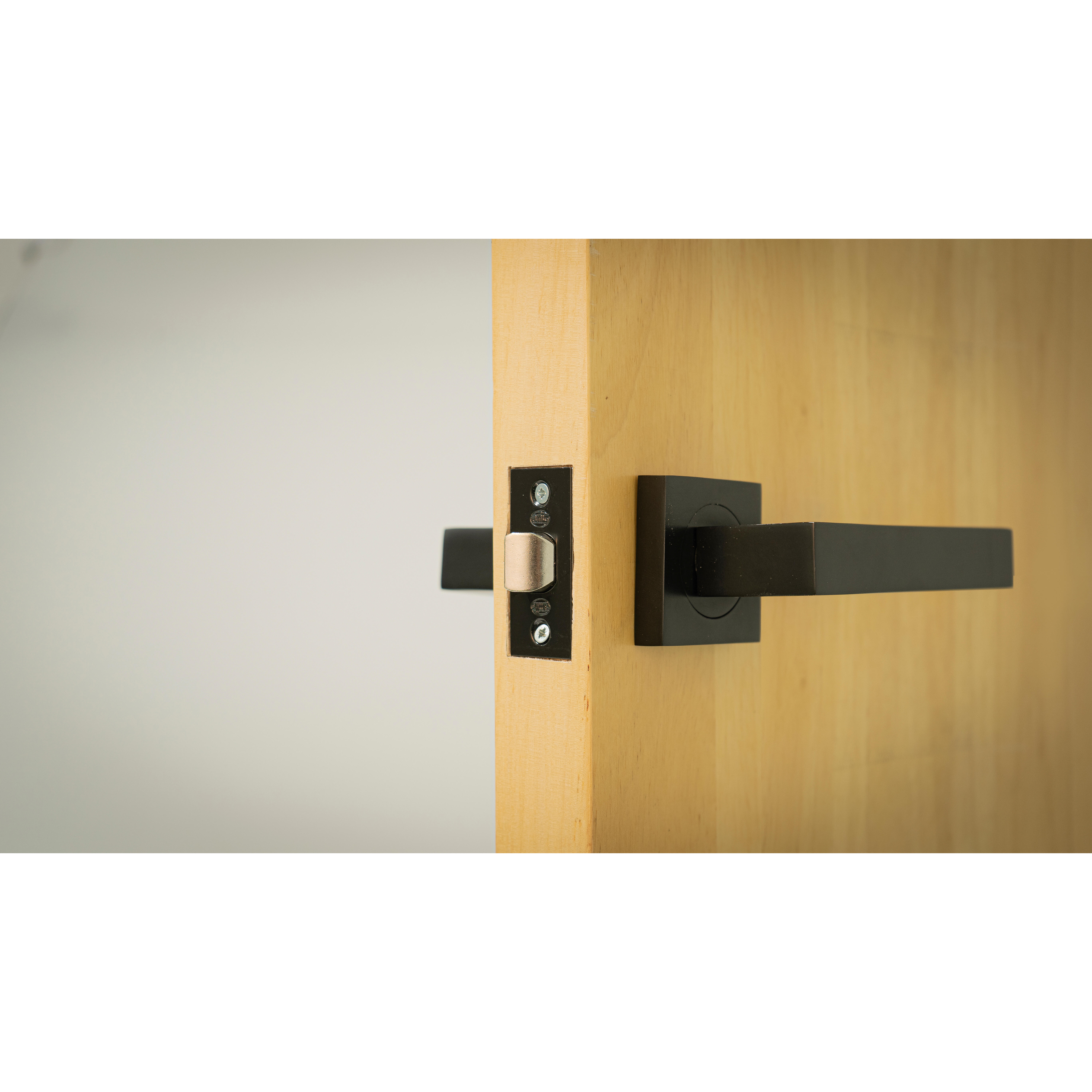 Picaporte tubular cuadrado negro de 70 mm de entrada - 3