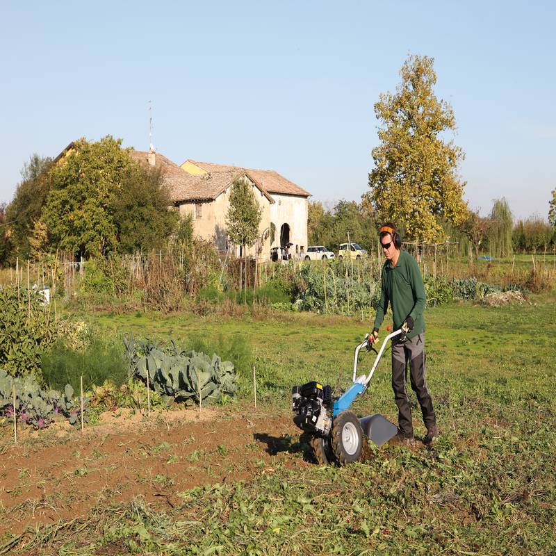 Utilizar una motoazada Leroy Merlin