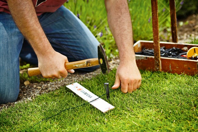 100 Ganchos Fijación Gardena De Polipropileno
