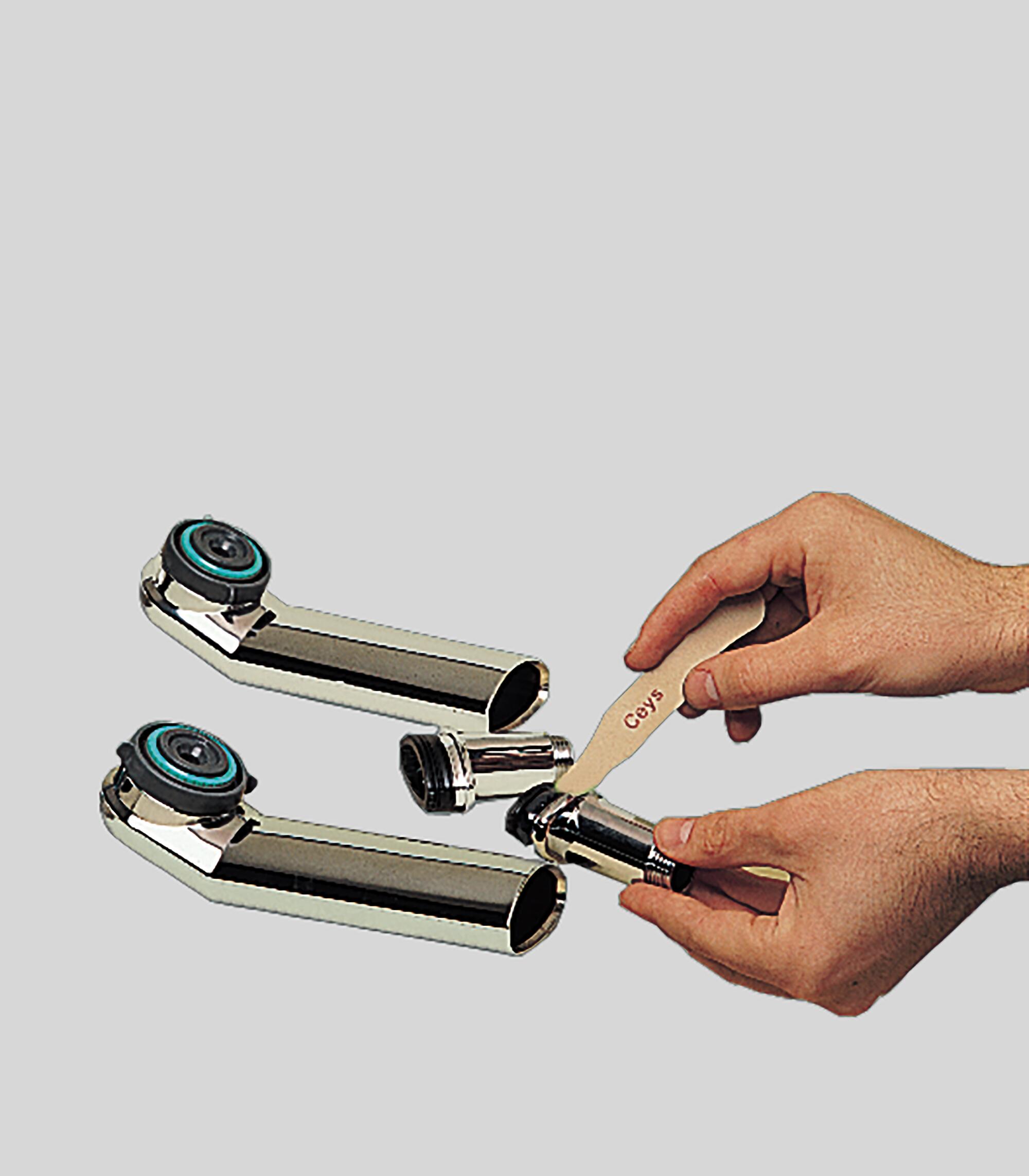 Pegamento epoxi Ceys Araldite rápido 15 + 15 ml amarillo para aluminio, bi componente para mezclar. Para pegar y reparar un material roto. - 3