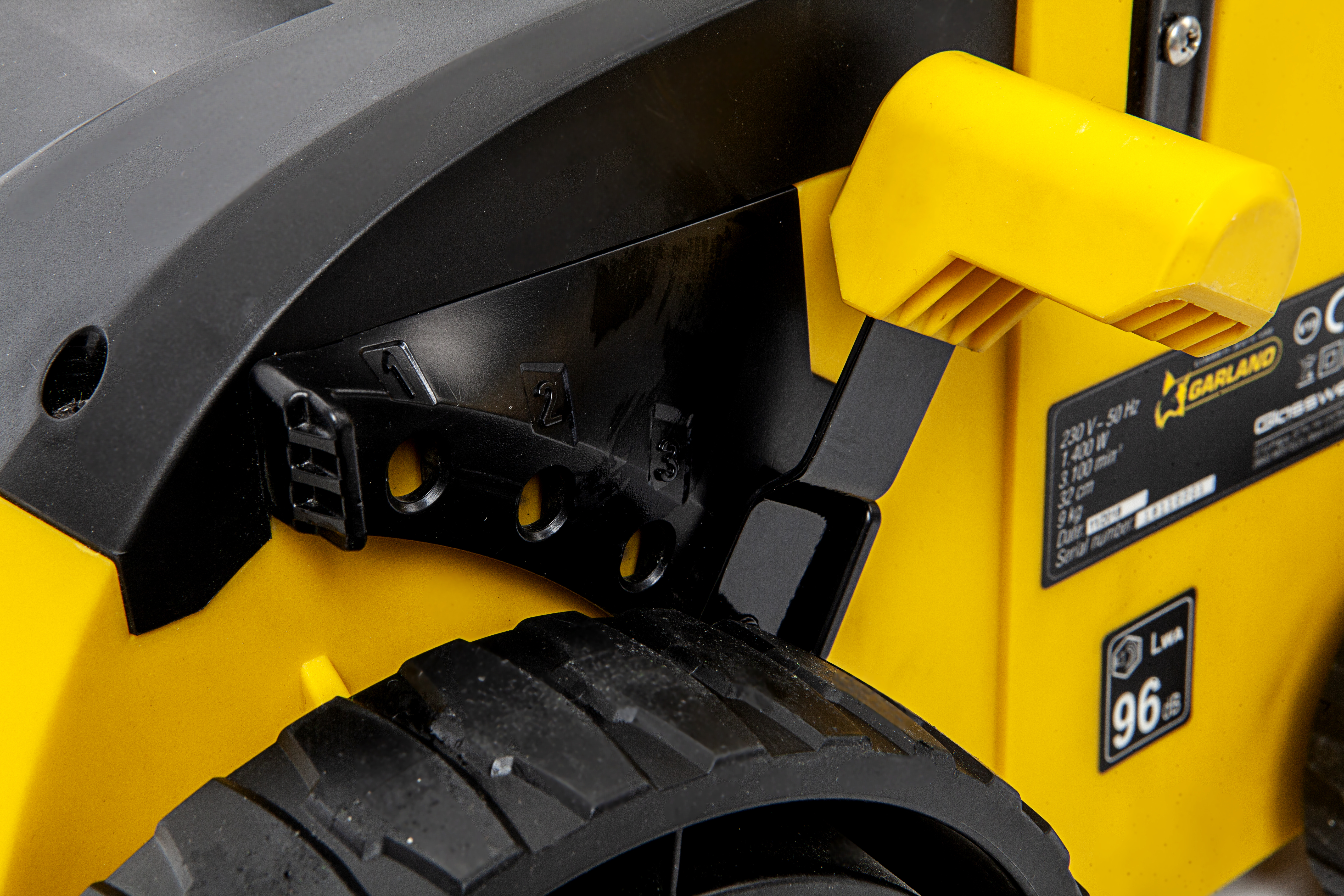 Barredora peinadora eléctrica GARLAND Roll&Comb 302 E-V19 1400W 32 cm ancho - 13