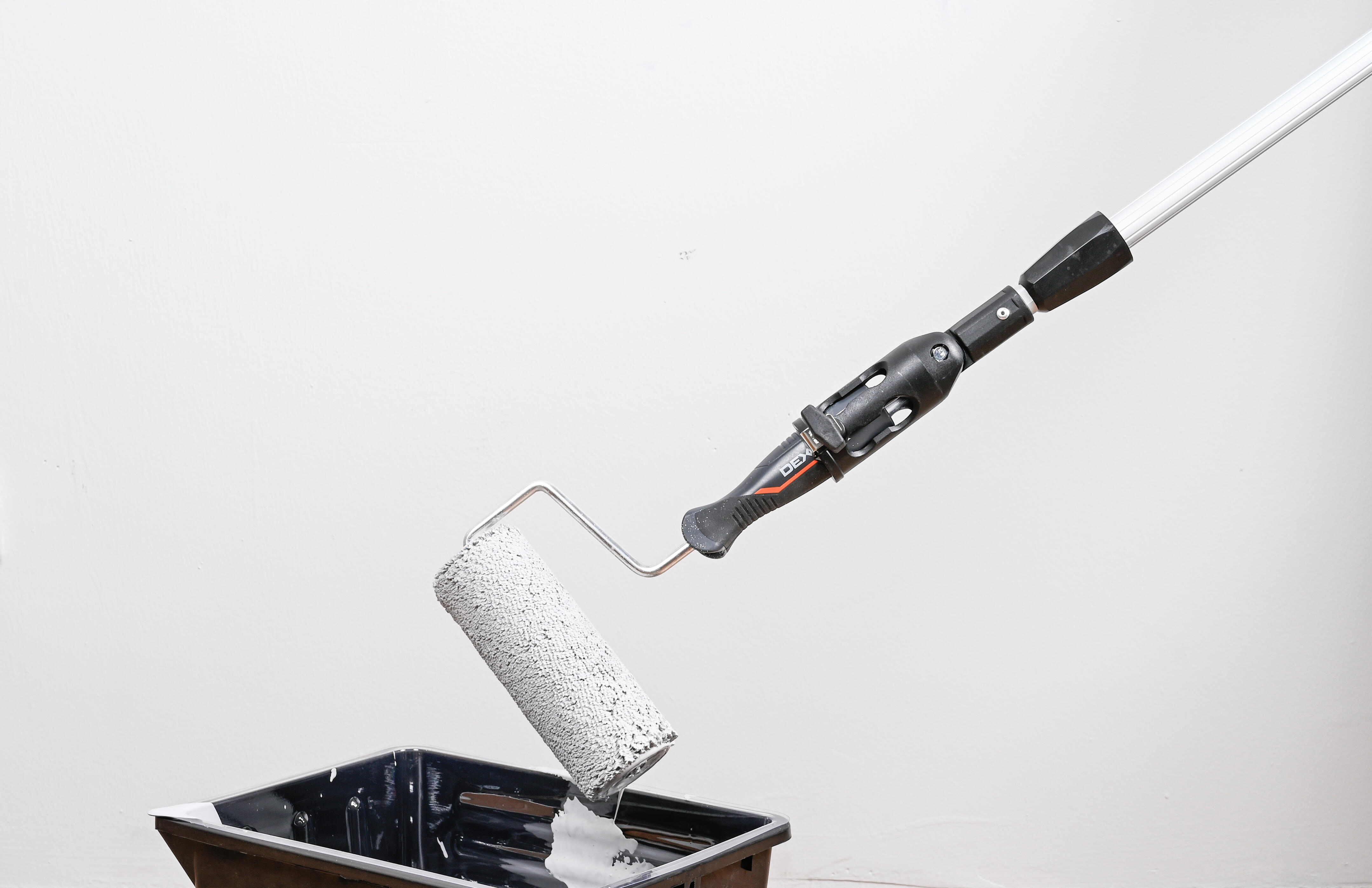 Alargador para pintar de aluminio DEXTER desde 123 hasta 215 cm de longitud. Articulado. Empuñadura ergonómica. Tipo de sujeción encajar. - 11