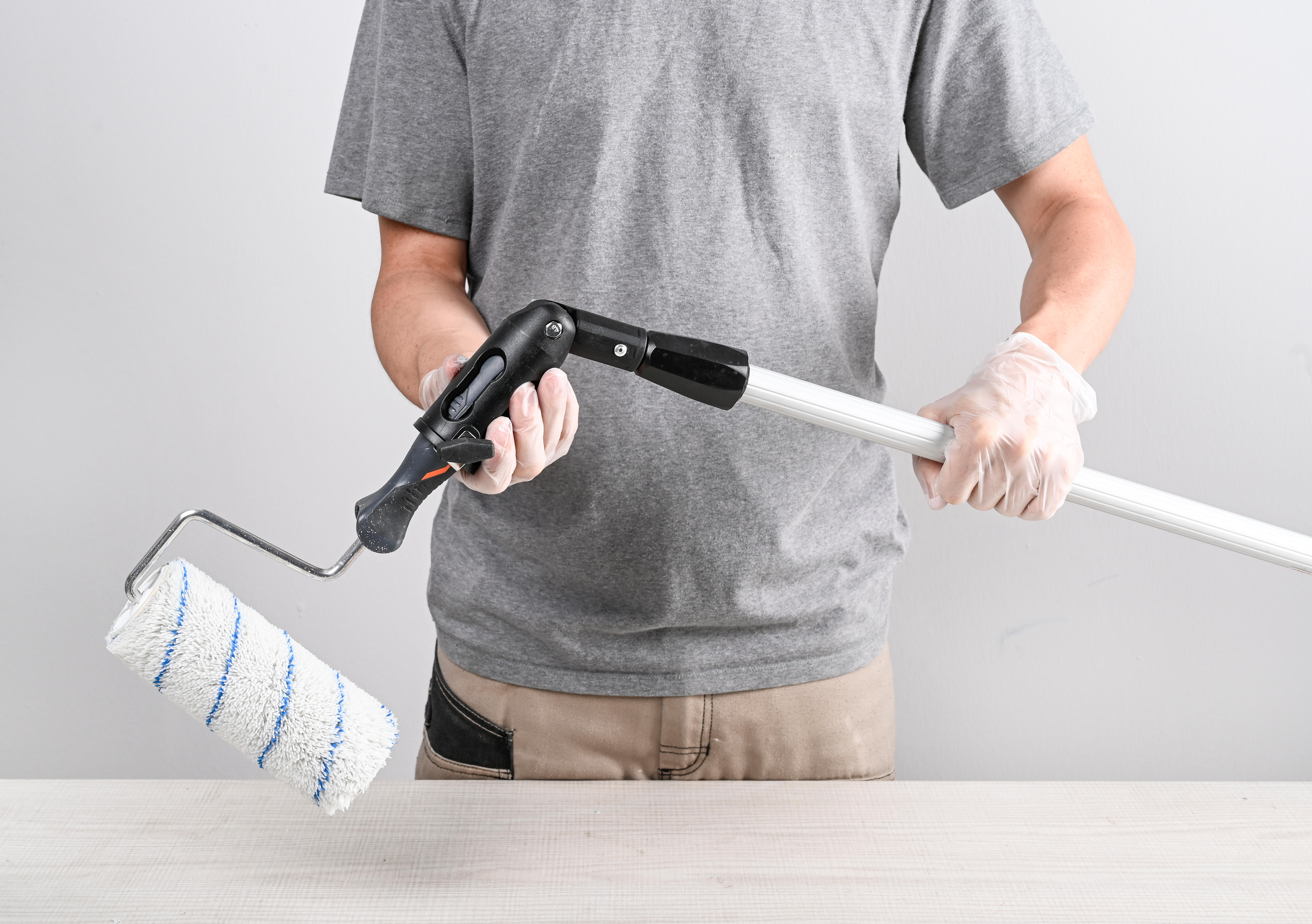 Alargador para pintar de aluminio DEXTER desde 123 hasta 215 cm de longitud. Articulado. Empuñadura ergonómica. Tipo de sujeción encajar. - 4
