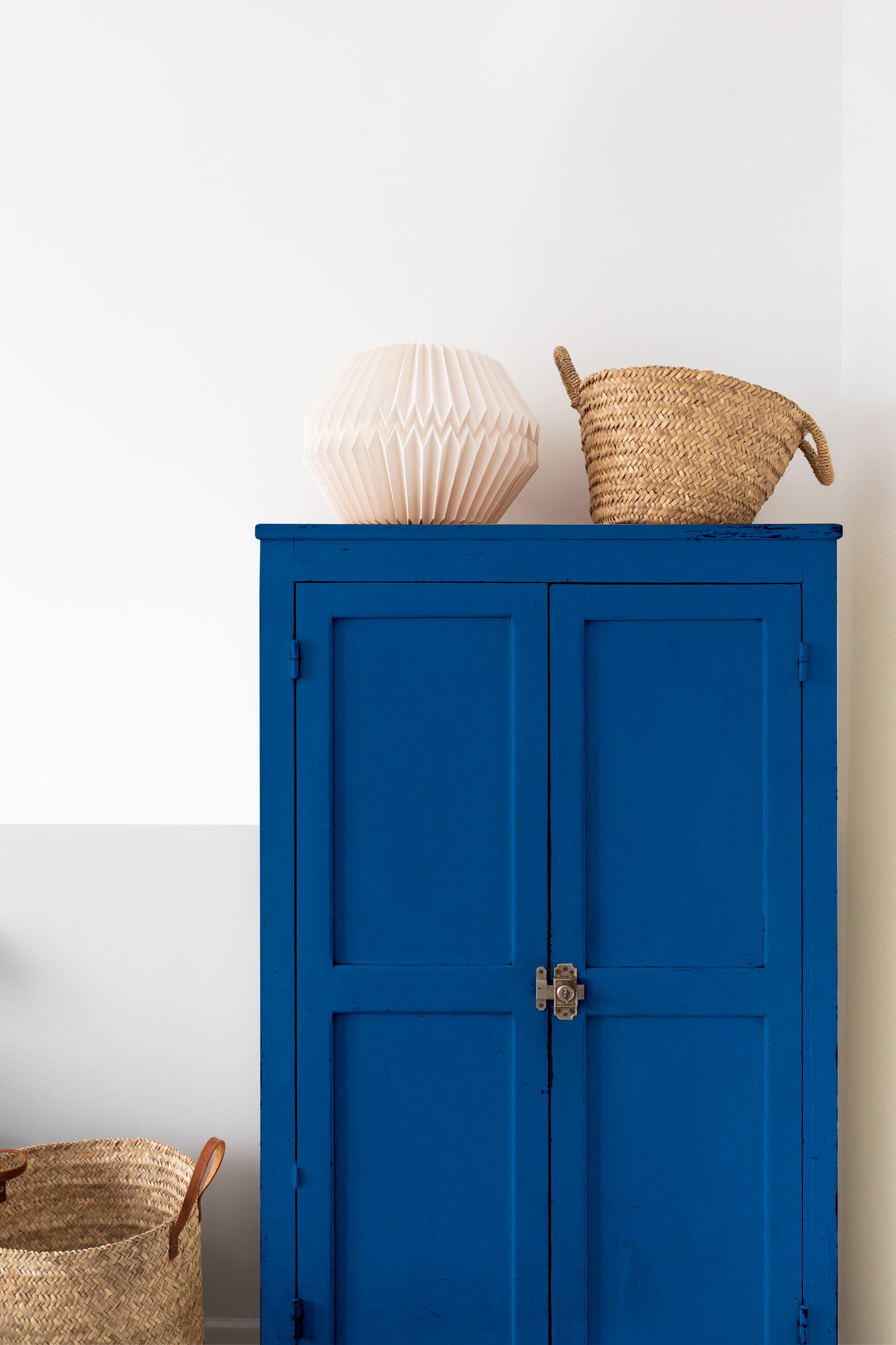 Esmalte de interior ecológico TITANLUX color azul luminoso satinado 750ml para puertas, ventanas, radiadores y muebles - 5