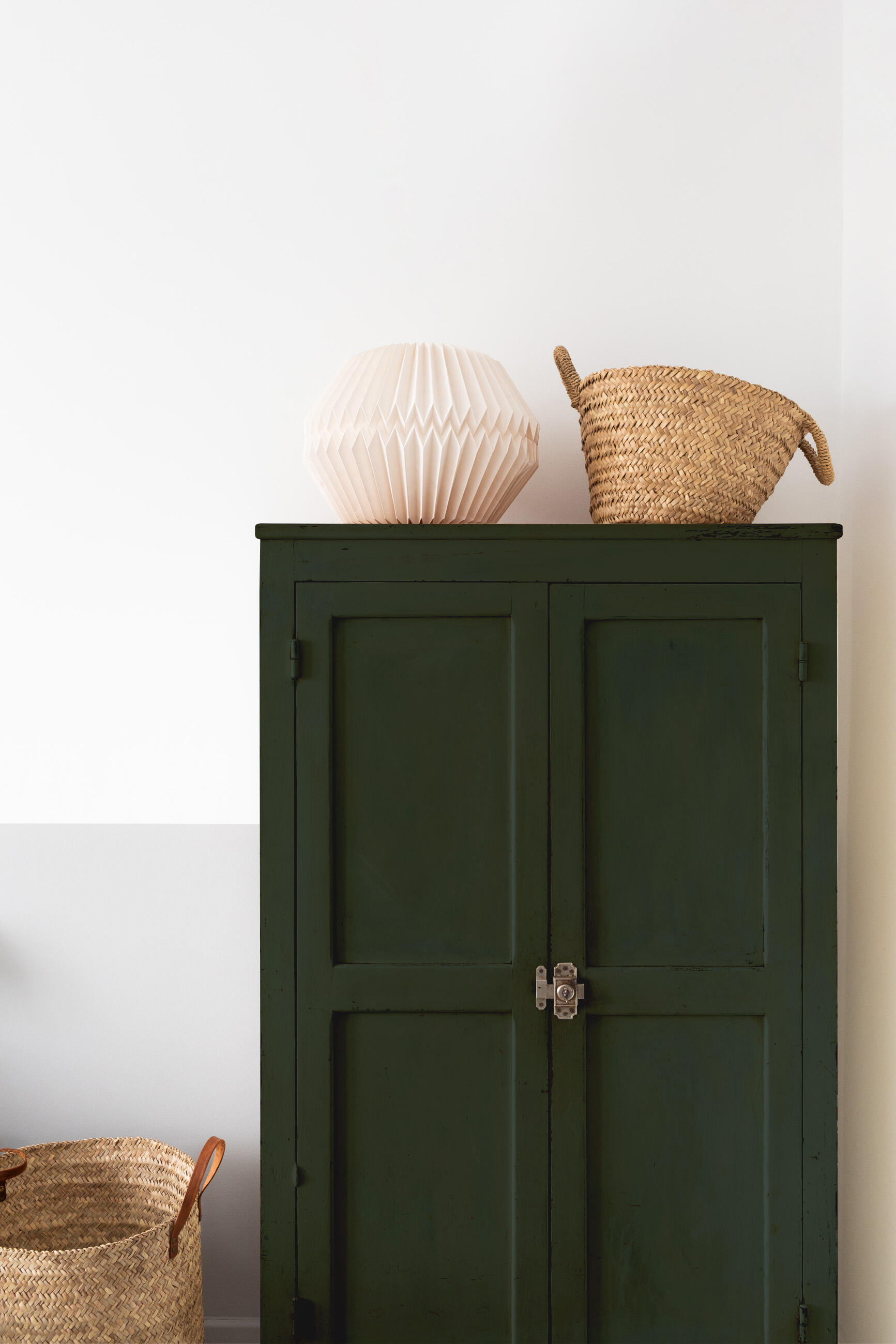 Esmalte de interior ecológico TITANLUX color verde carruaje satinado 750ml para puertas, ventanas, radiadores y muebles - 5