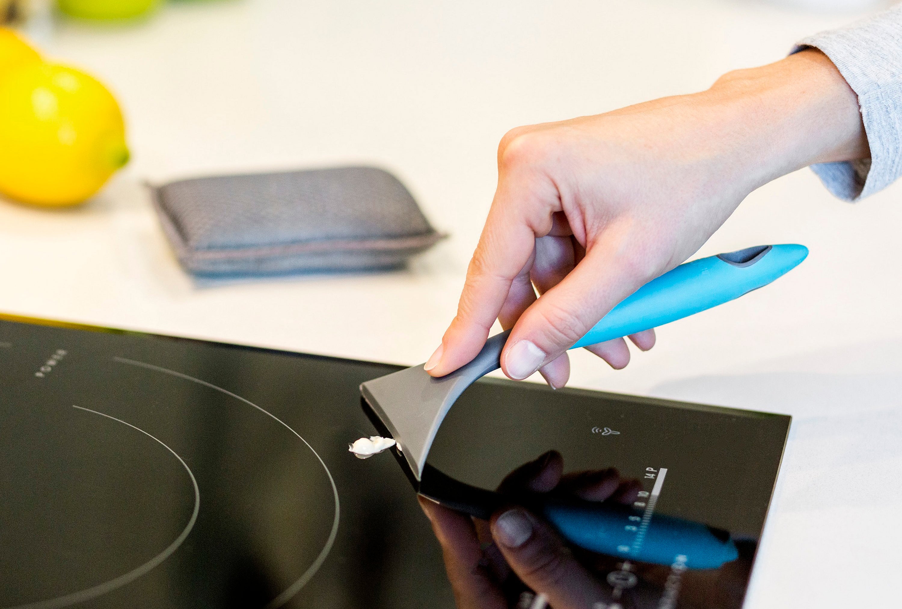 Rasqueta vitrocerámica nylon VIGAR azul y gris - 2