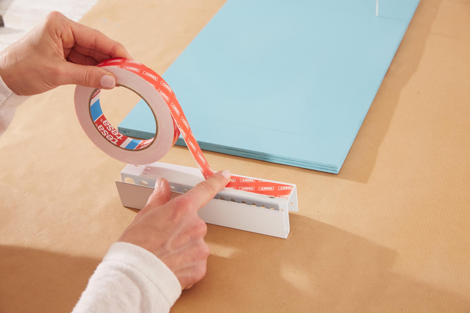 Nastro adesivo, TESA Powerbond® ultra forte, biadesivo per fissaggio bianco H 19 mm x L 1.5 mt - 4