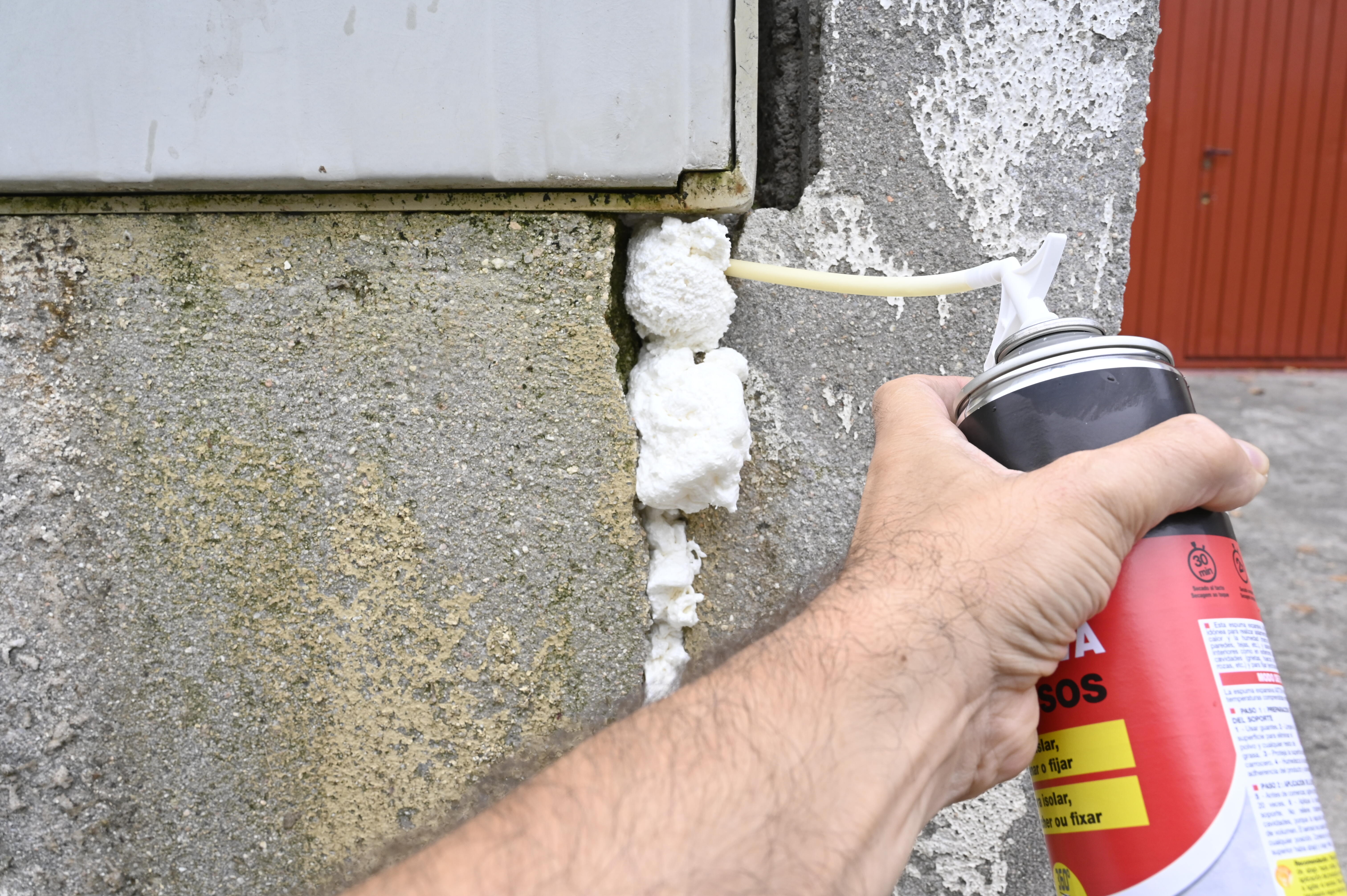 Pack 2 espumas expansivas poliuretano multiusos manual 750ml Axton - 6