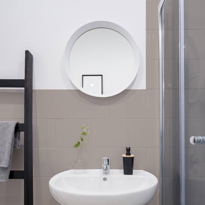 renovar el baño con pintura