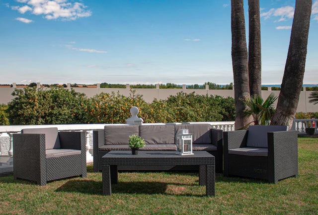 Set de porche y jardín Tropea de resina trenzada para 5 personas