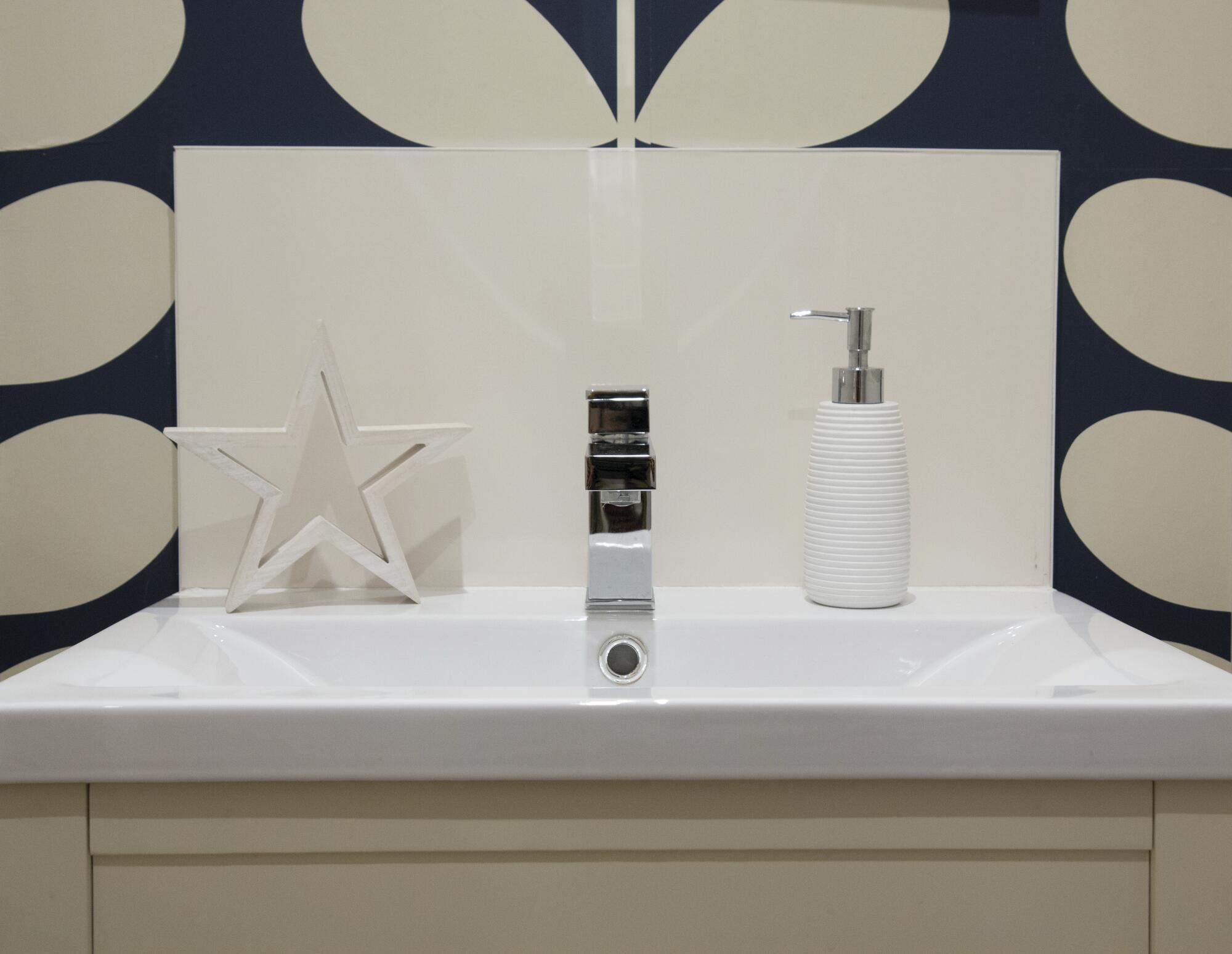 Adhesivo decorativo para muebles magnolia blanco de 0.45 x 2m - 2