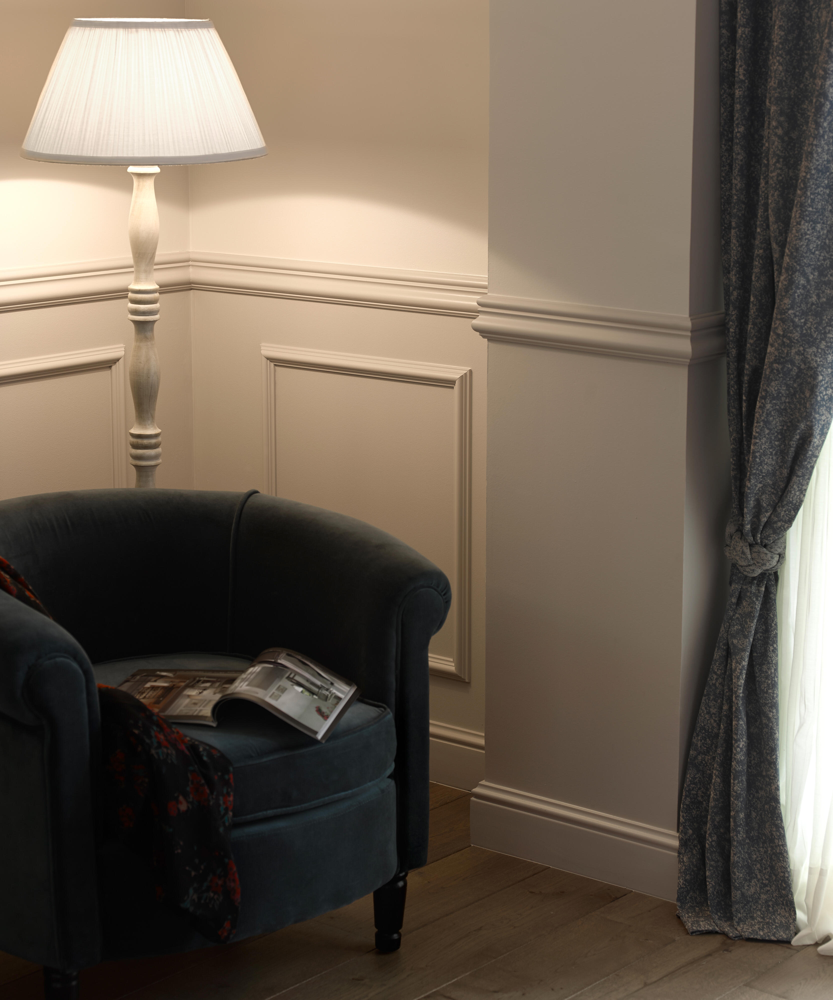 Moldura collarin de poliestireno crudo 40x20 mm x 2,0 m (ancho x grueso x largo) - 13