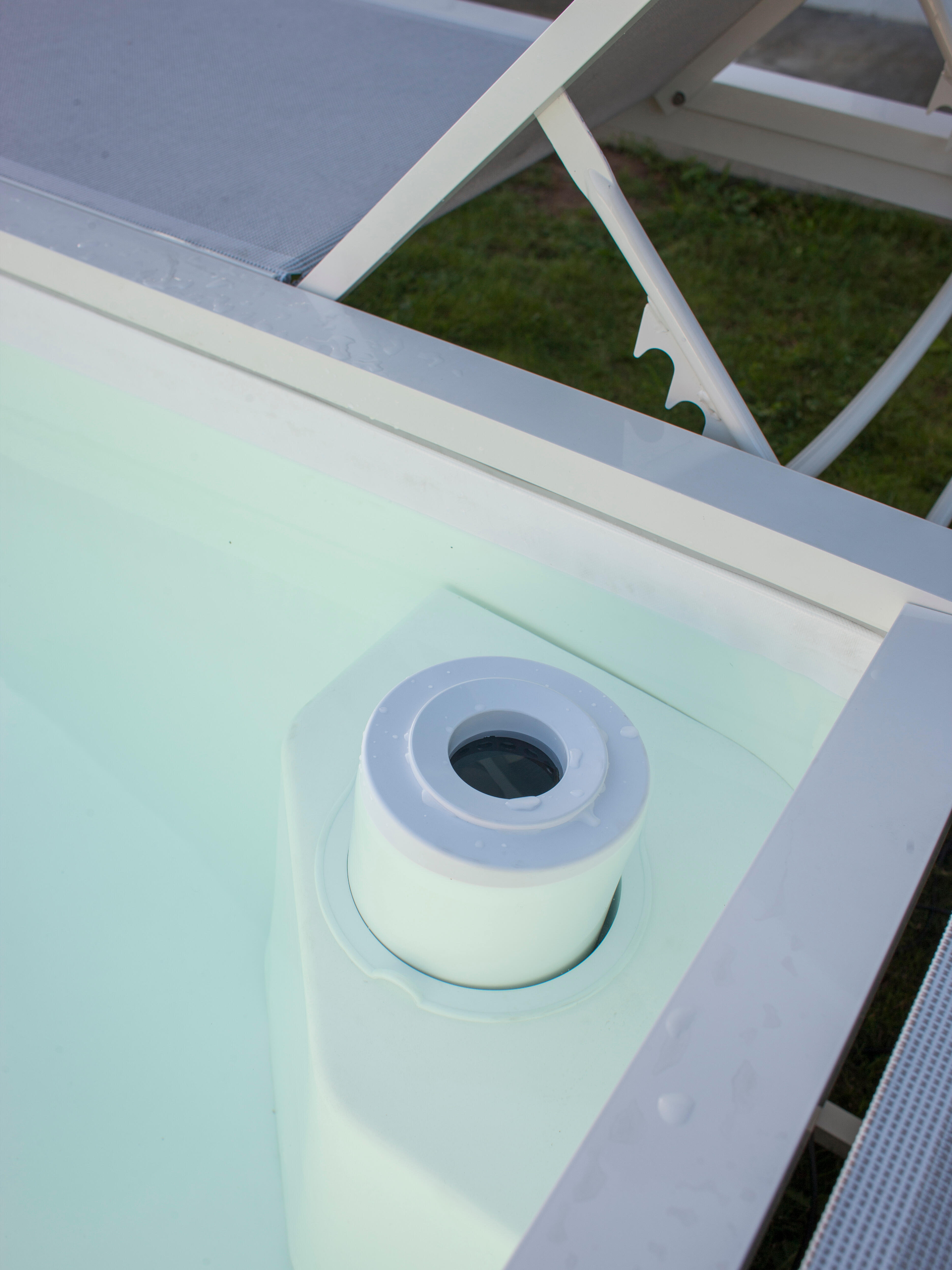 Piscina elevada de acero blanco rectangular 2.82x2.19x0.6 m con depuradora de cartucho GRE - 16