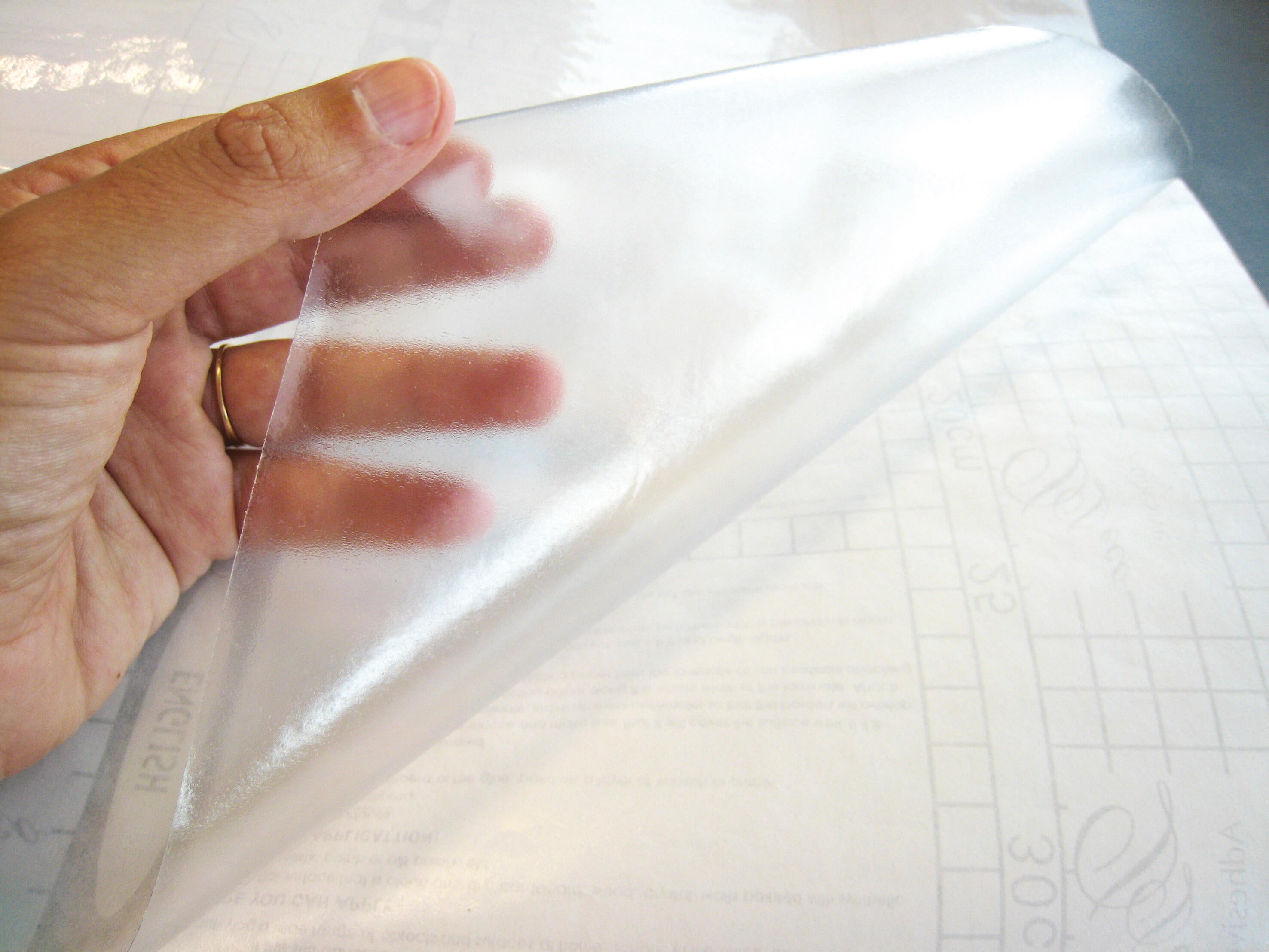 Revestimiento adhesivo mural liso transparente cristal de 0.45 x 2m