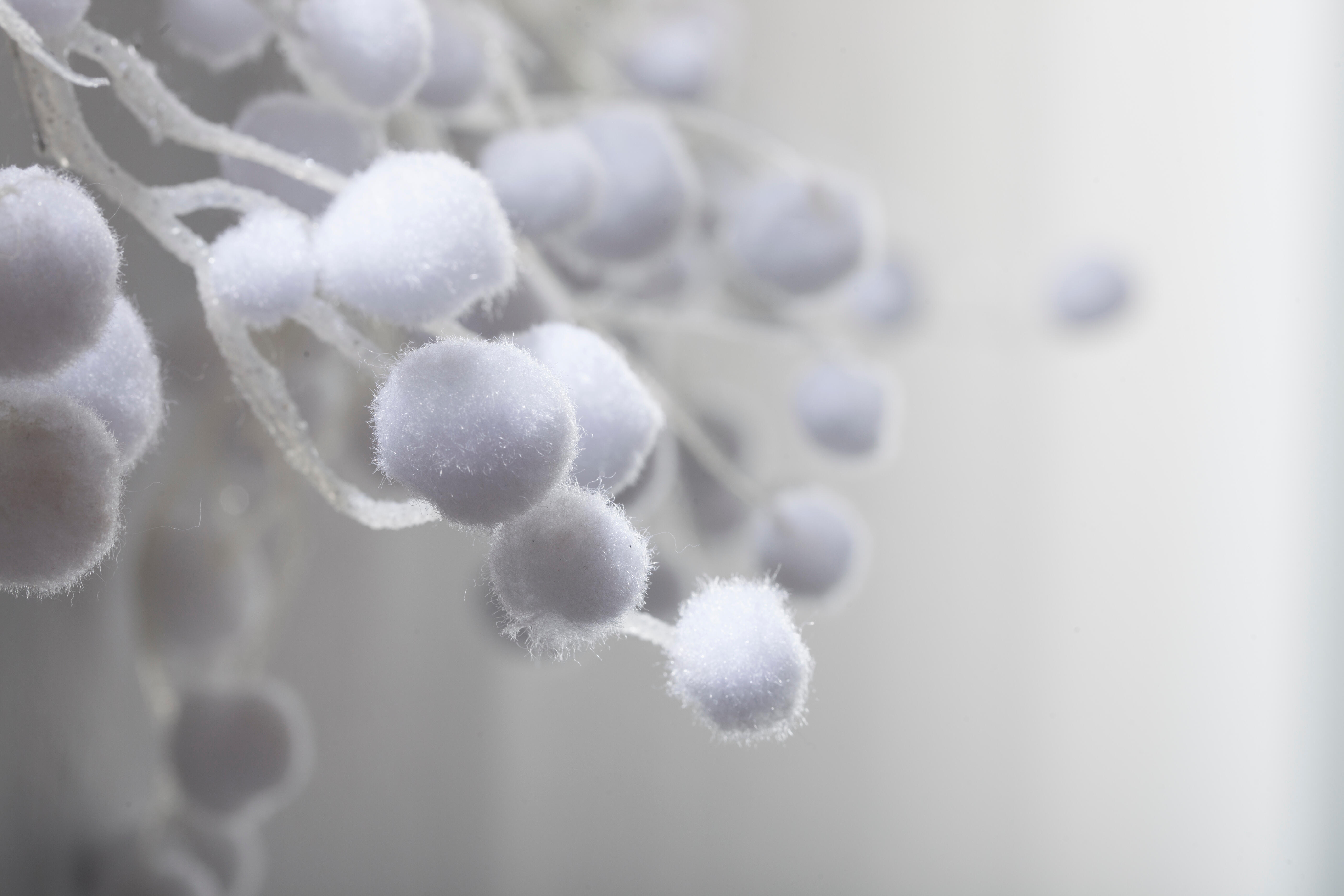 Guirnalda ramificada con bolas de nieve 130 cm - 2