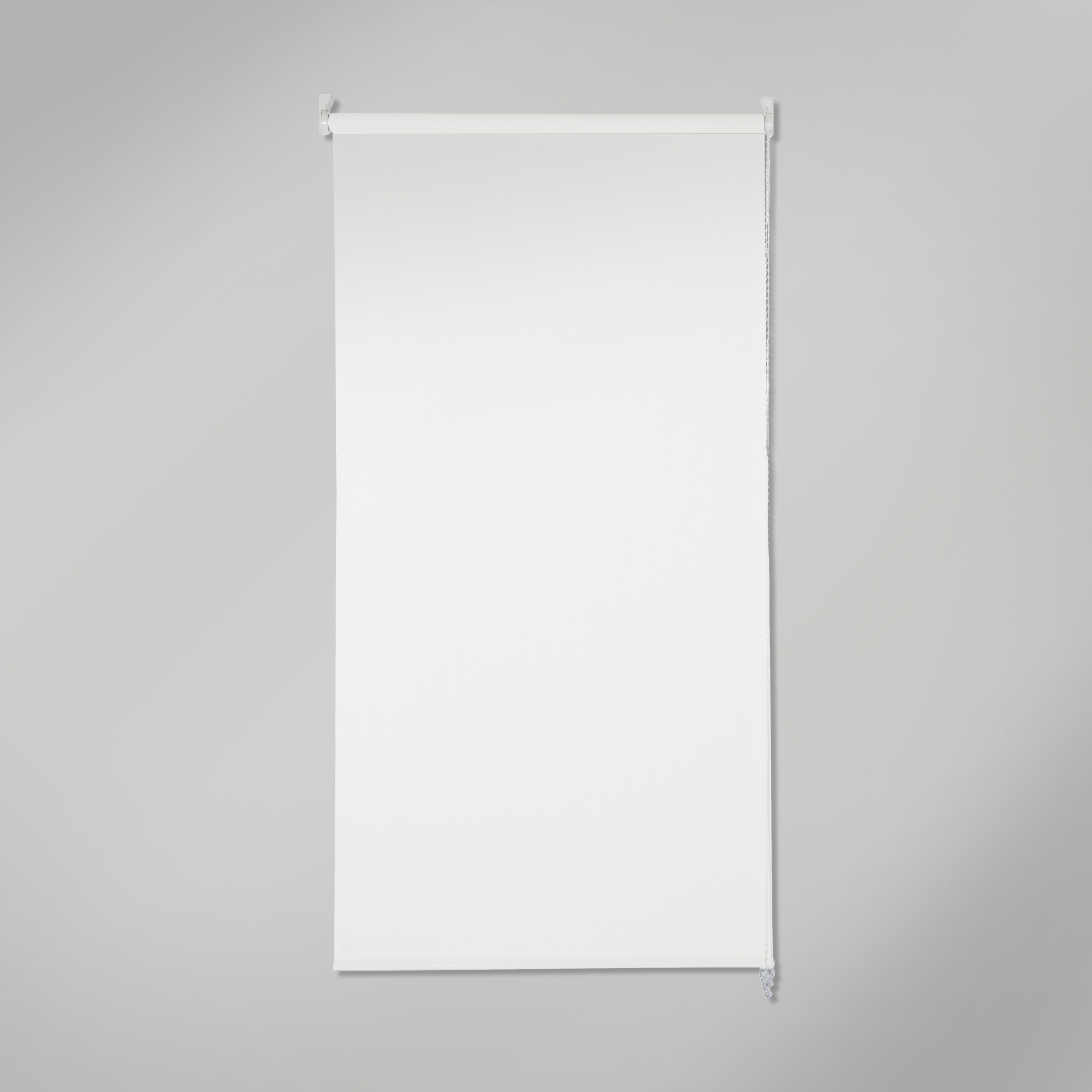 Estor enrollable opaco black out blanco de 135x250cm
