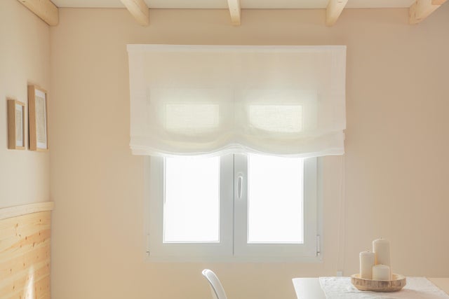Estor plegable paquetto semi-transparente Forum 120x250 cm poliéster liso blanco con cadena