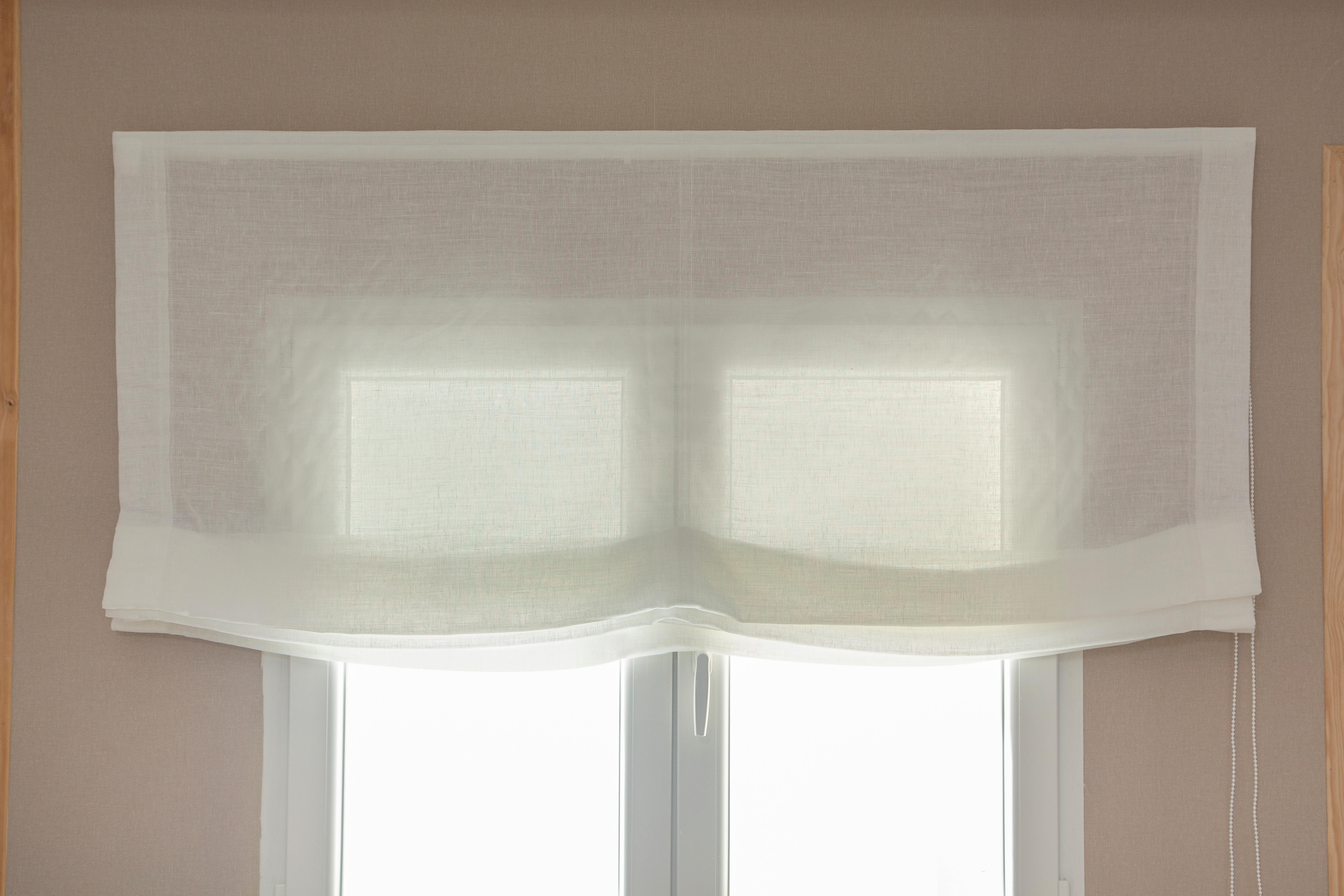 Estor plegable paquetto semi-transparente Forum 165x175 cm poliéster liso blanco con cadena - 6